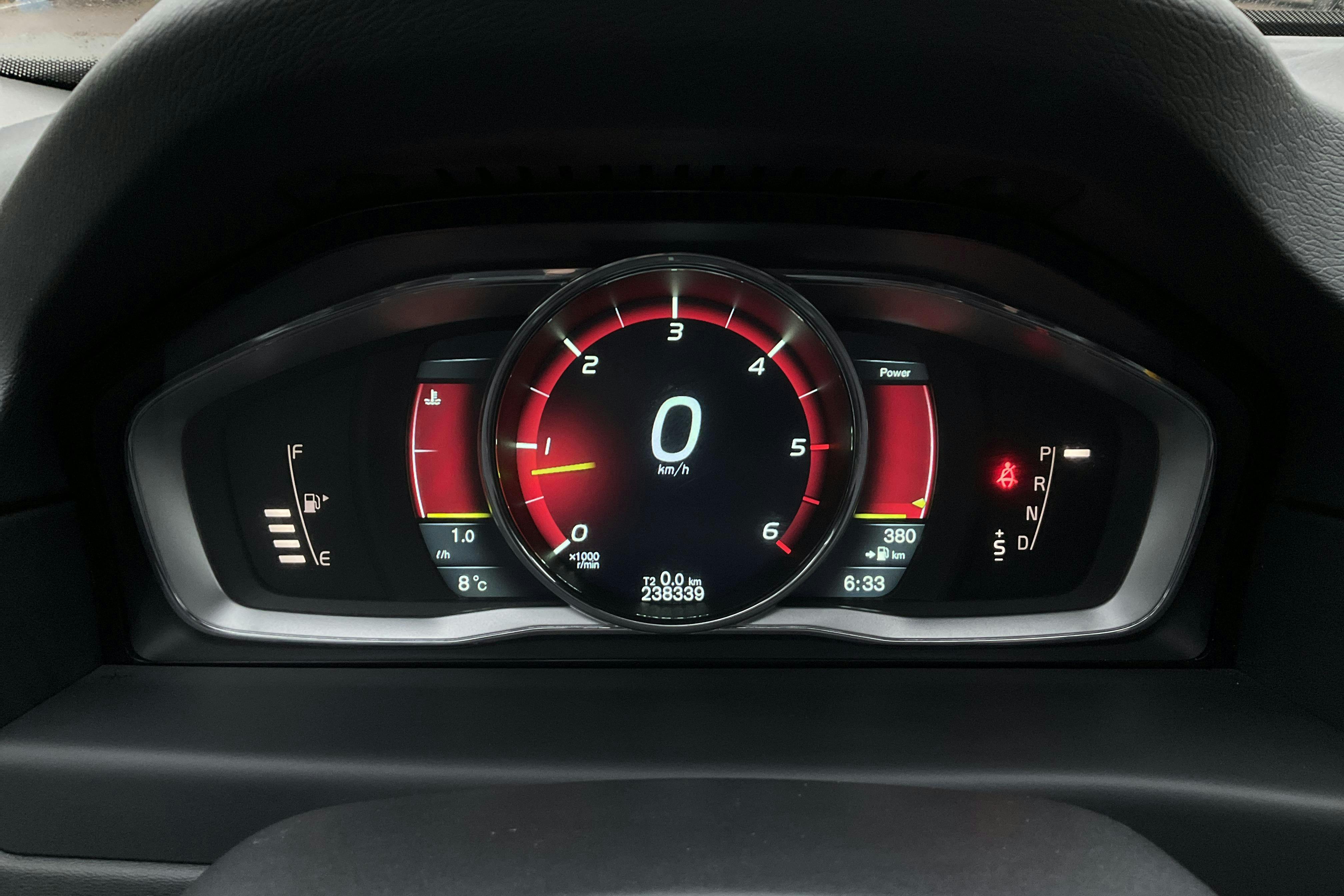 Volvo V70 II D4 AWD (163hk) - 238 330 km - Automaatne - must - 2014
