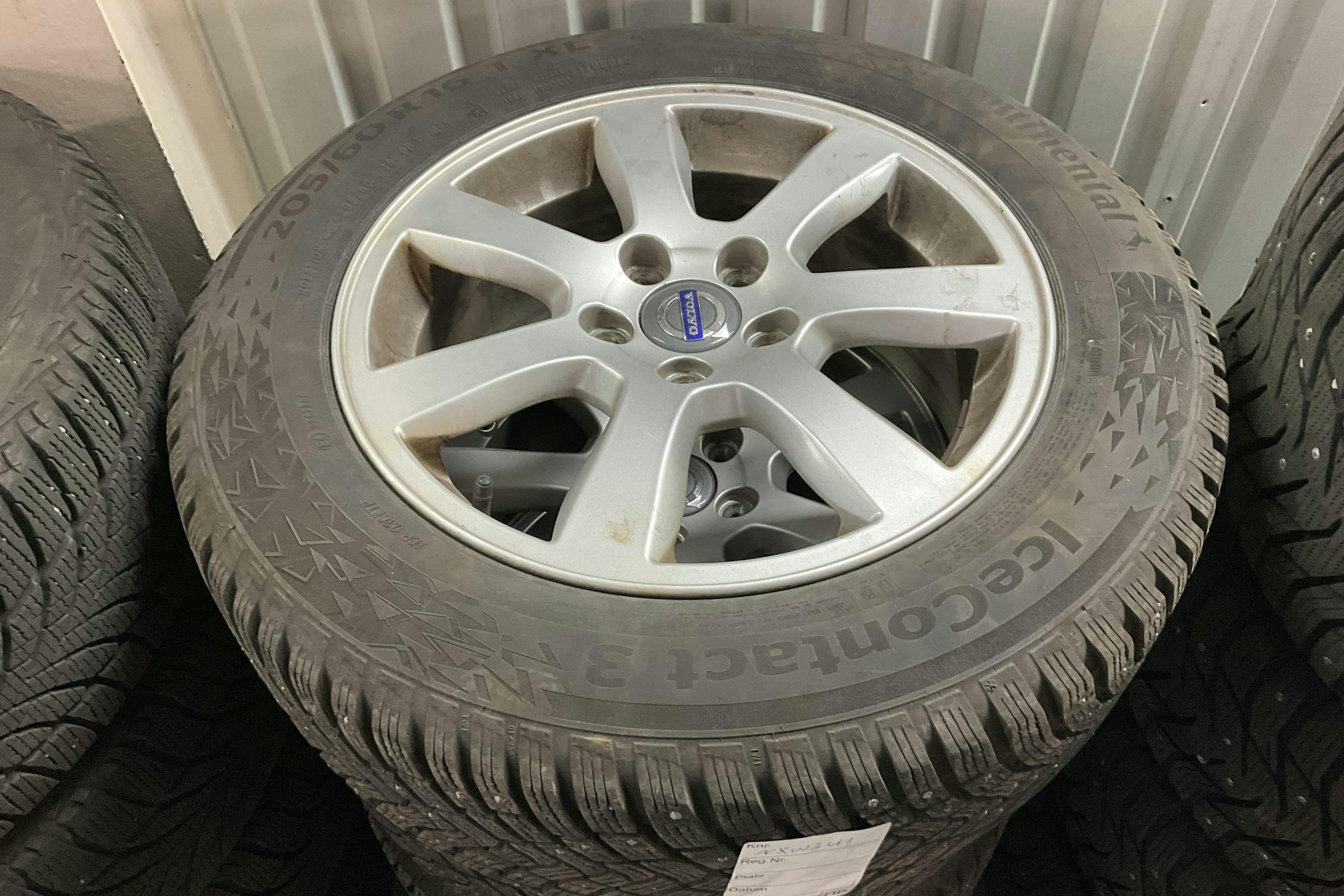 Volvo V70 II D4 AWD (163hk) - 238 330 km - Automaatne - must - 2014