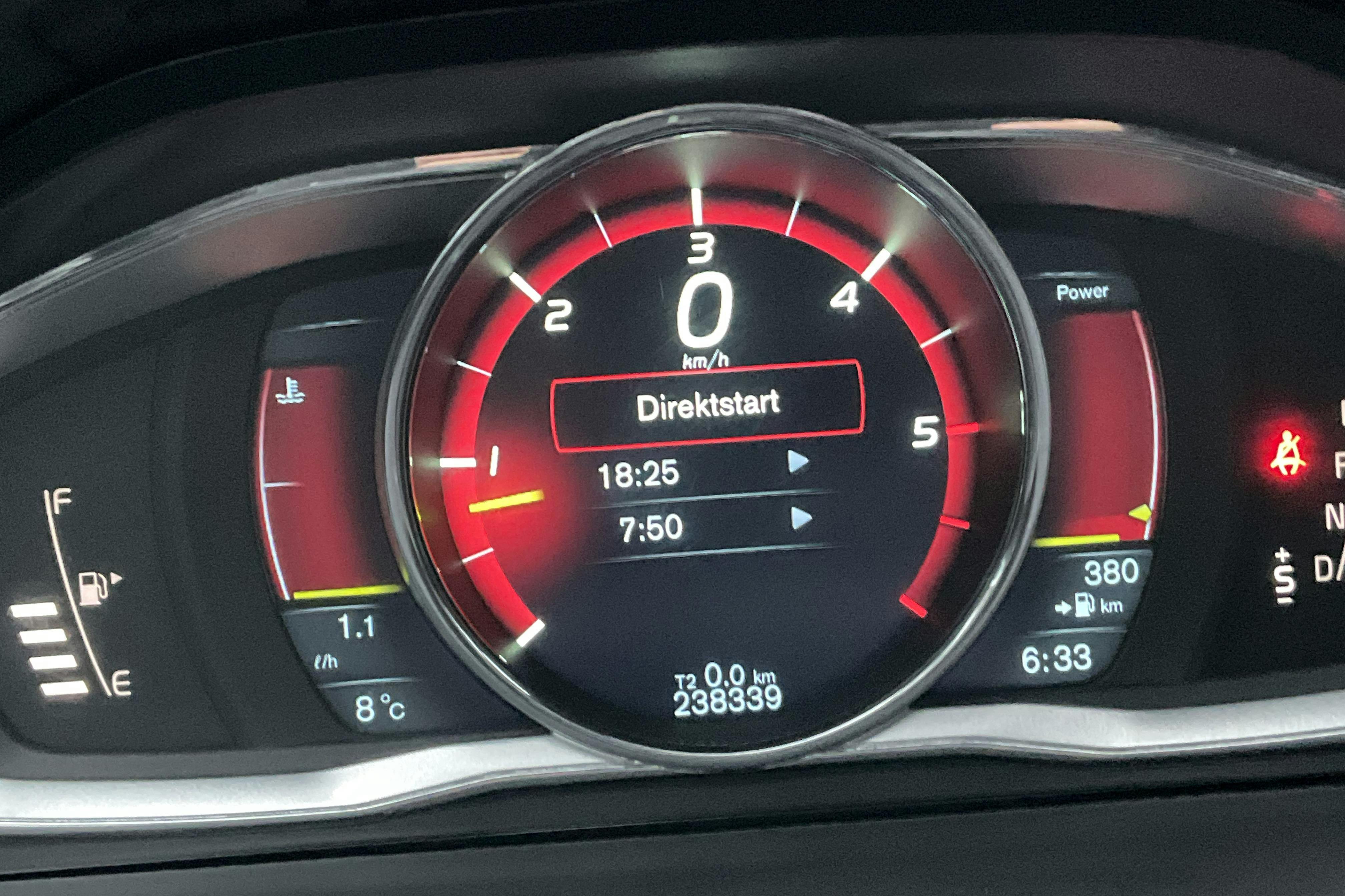 Volvo V70 II D4 AWD (163hk) - 238 330 km - Automaatne - must - 2014