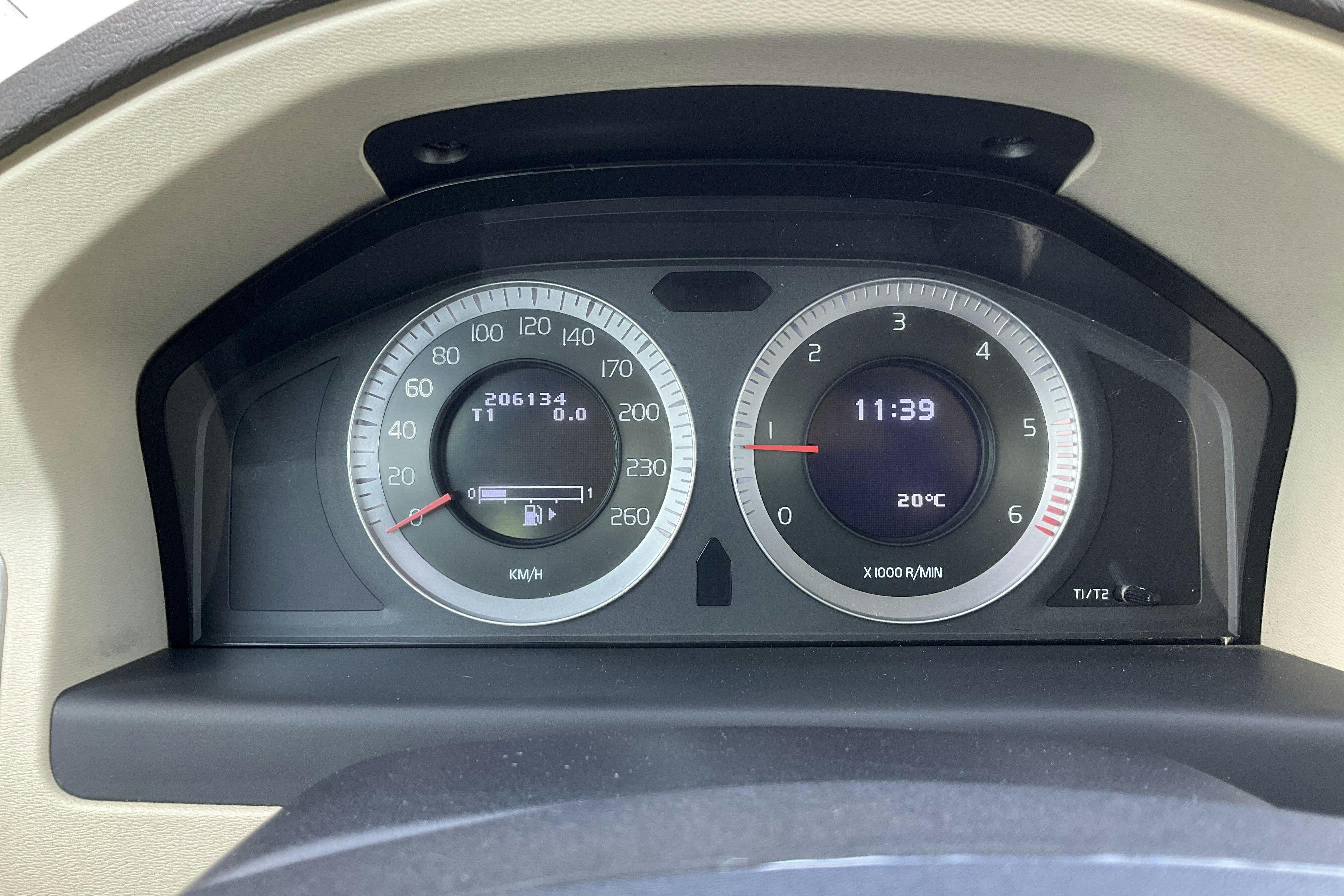 Volvo V70 II 1.6D DRIVe (109hk) - 20 614 mil - Manuell - svart - 2011