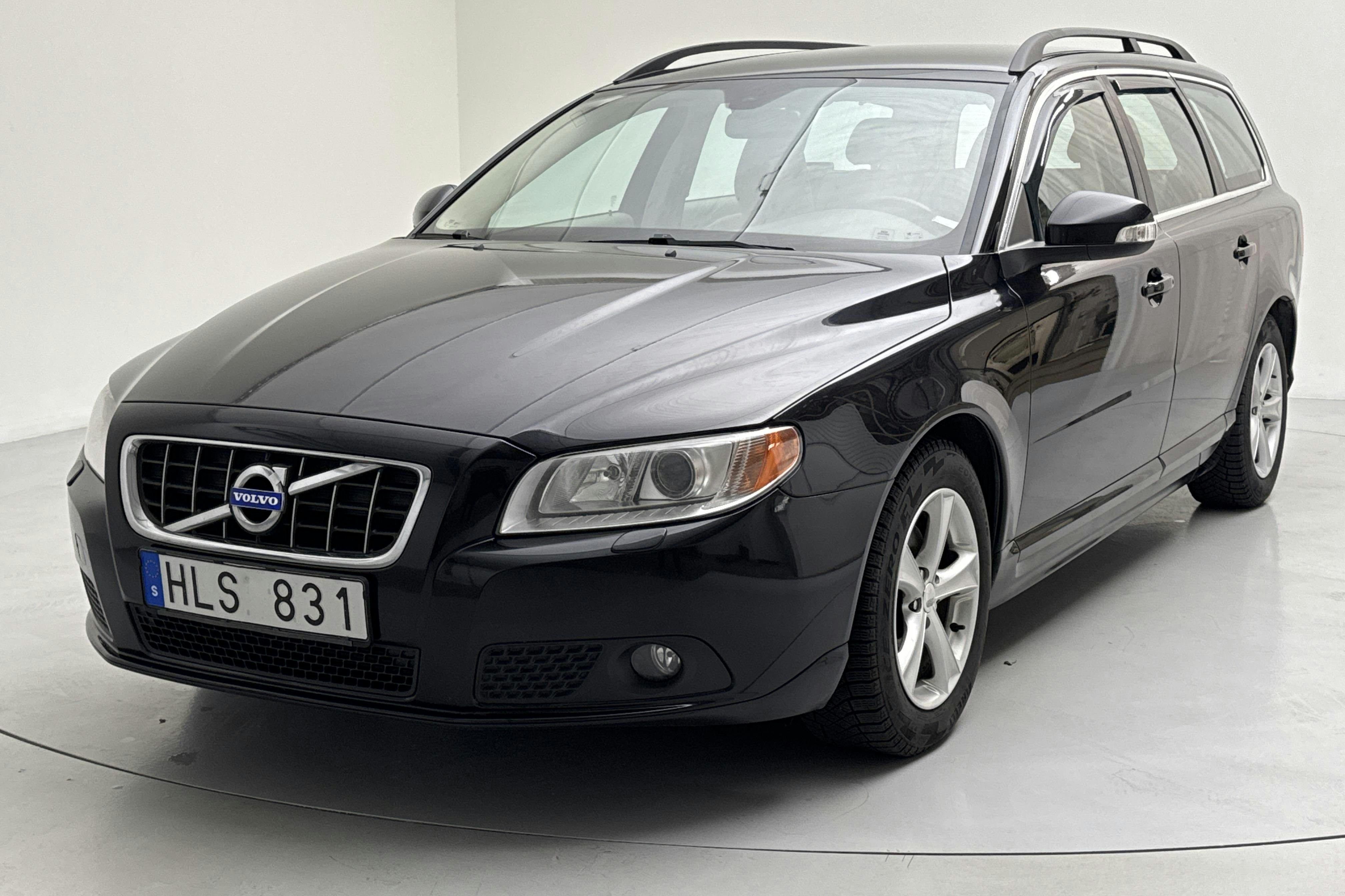 Volvo V70 II 1.6D DRIVe (109hk) - 20 614 mil - Manuell - svart - 2011