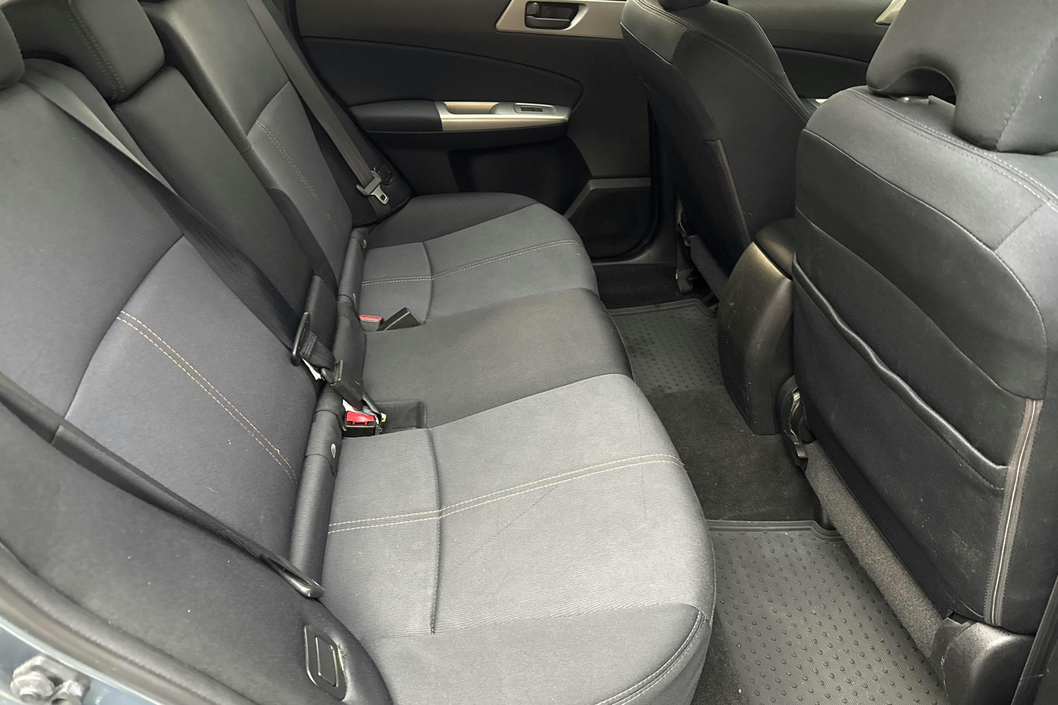 Subaru Forester 2.0D (147hk) - 14 230 mil - Manuell - Light Green - 2010