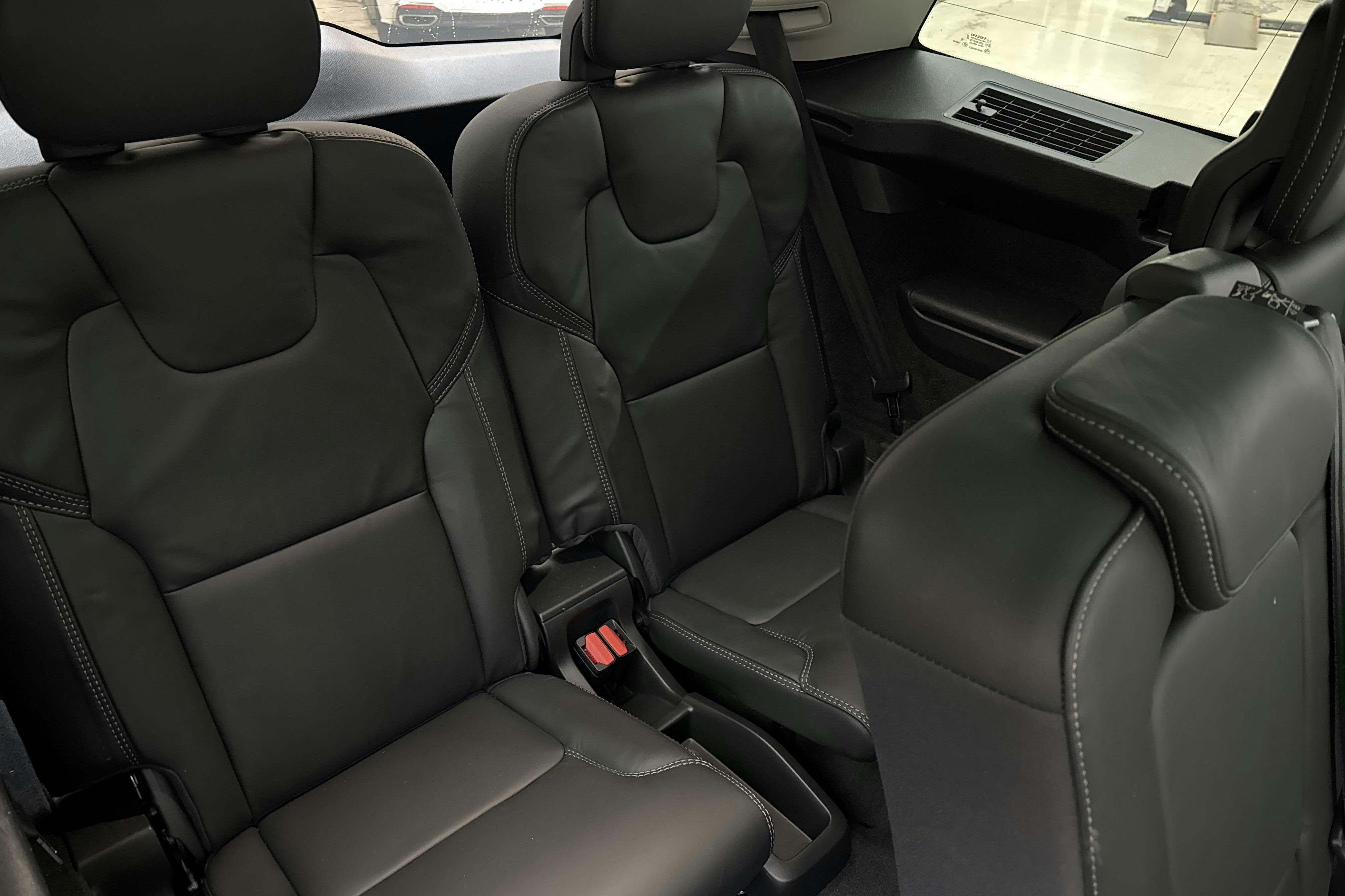 Volvo XC90 T8 AWD Recharge (455hk) - 33 320 km - Automatic - gray - 2023
