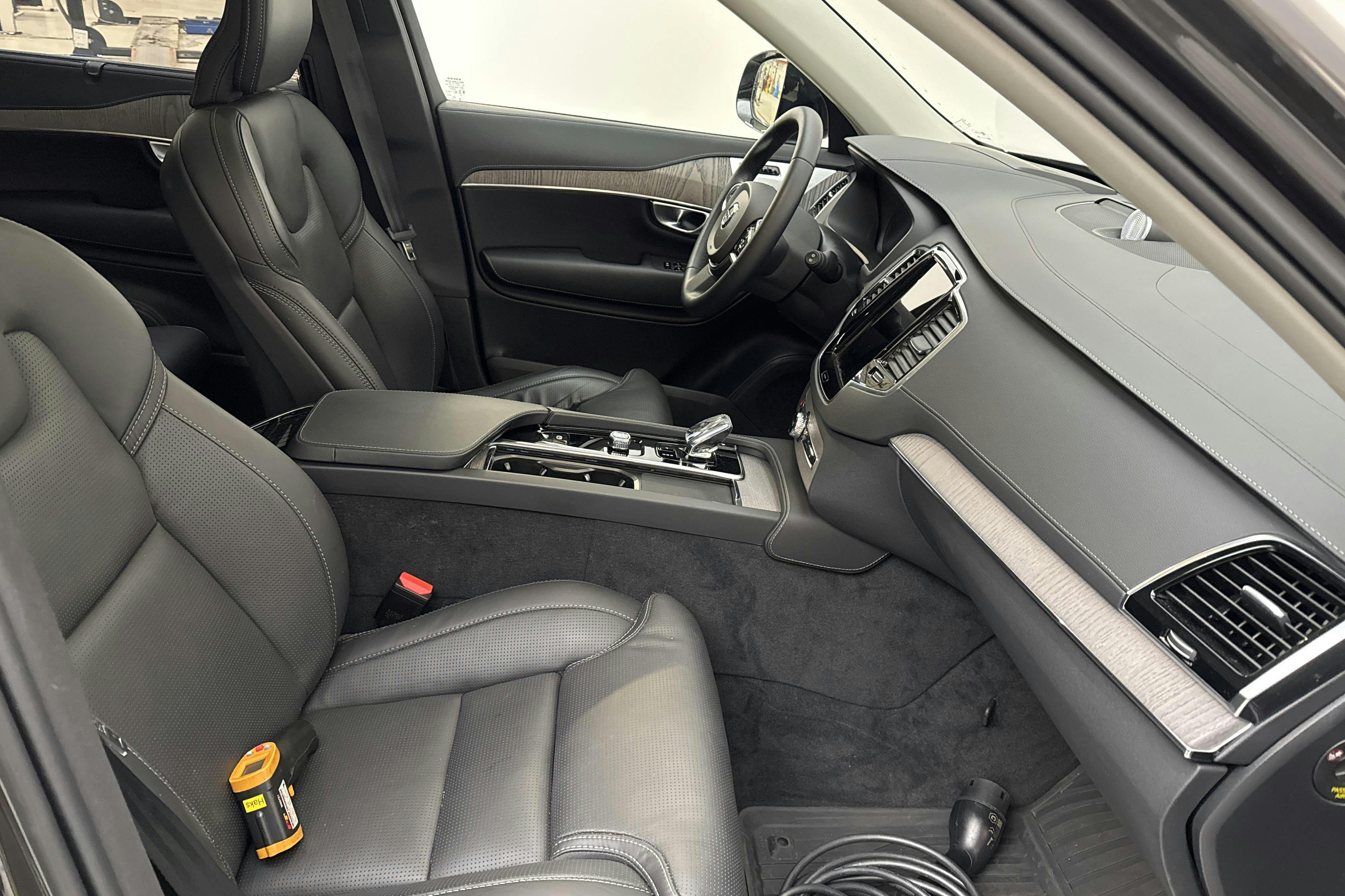 Volvo XC90 T8 AWD Recharge (455hk) - 33 320 km - Automatic - gray - 2023