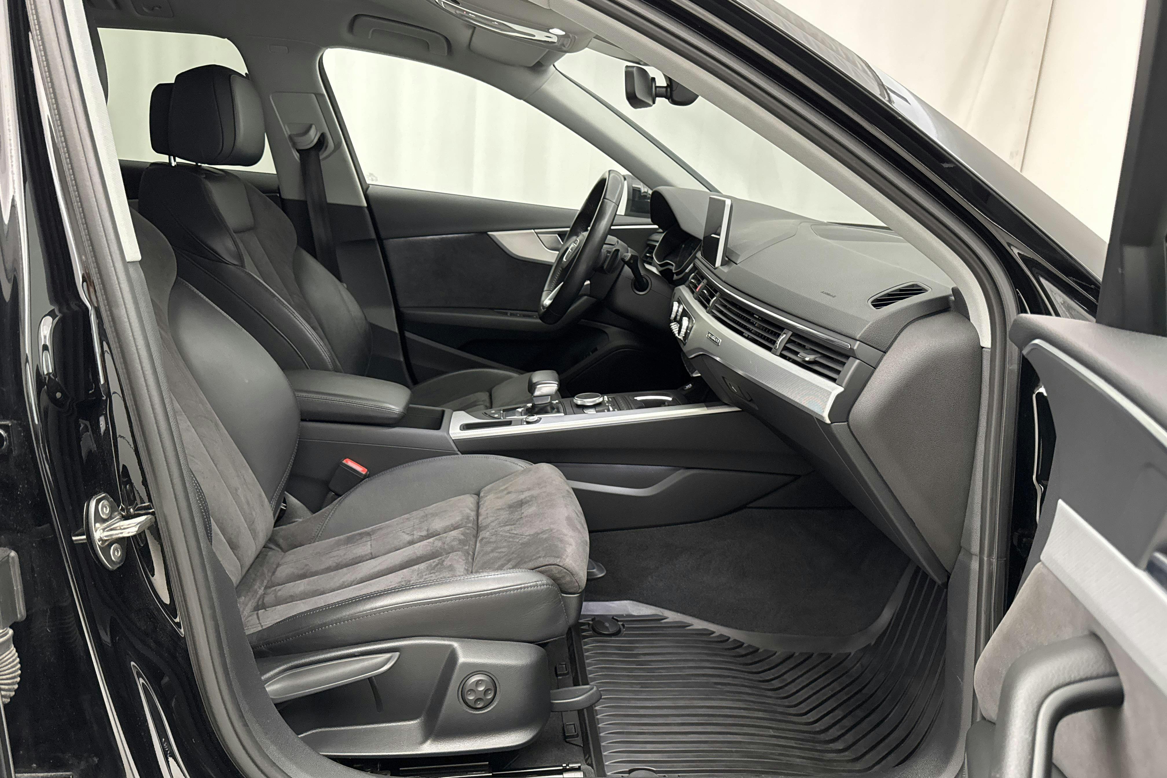 Audi A4 Allroad 2.0 TDI quattro (190hk) - 147 140 km - Automatic - black - 2017