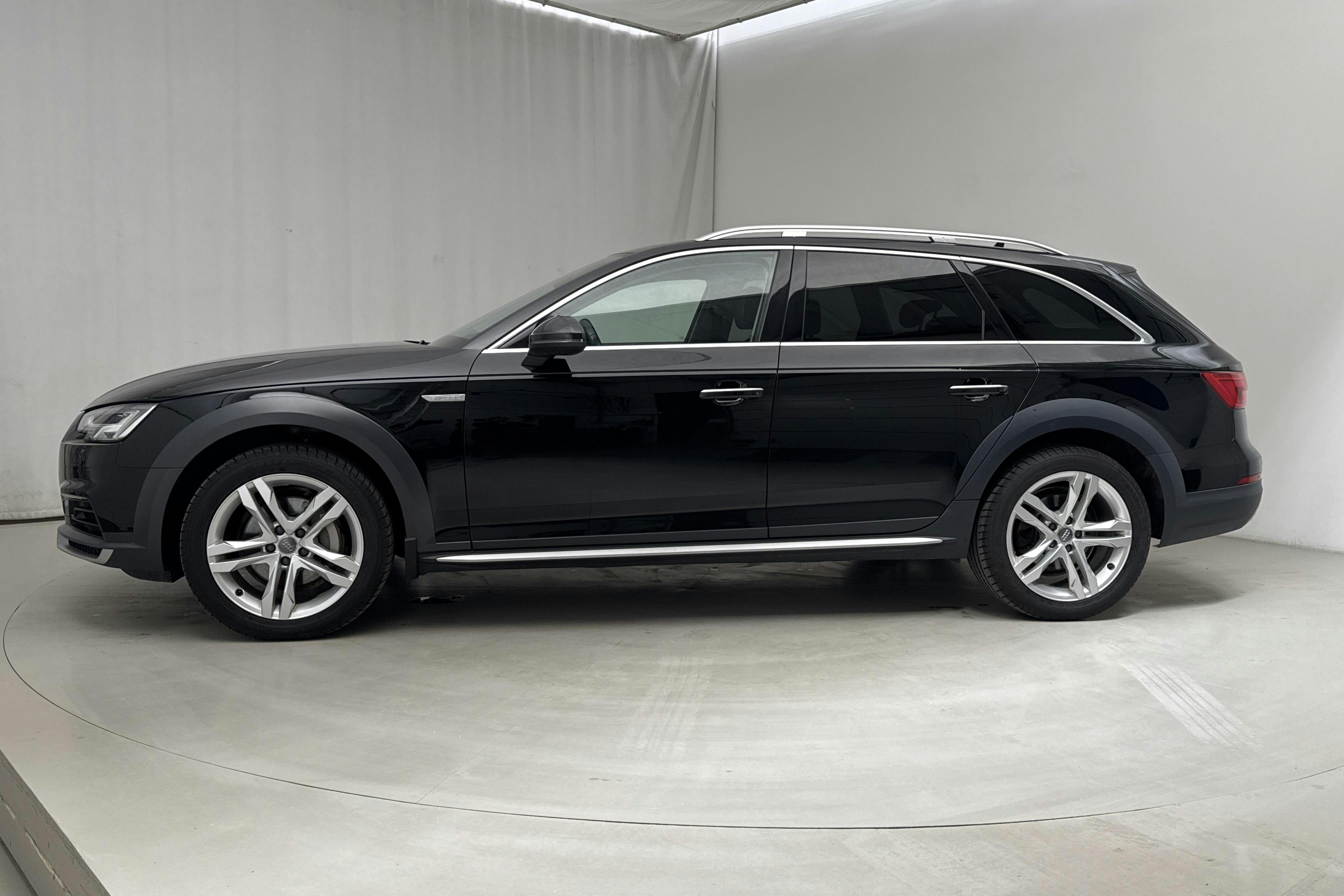 Audi A4 Allroad 2.0 TDI quattro (190hk) - 147 140 km - Automatic - black - 2017