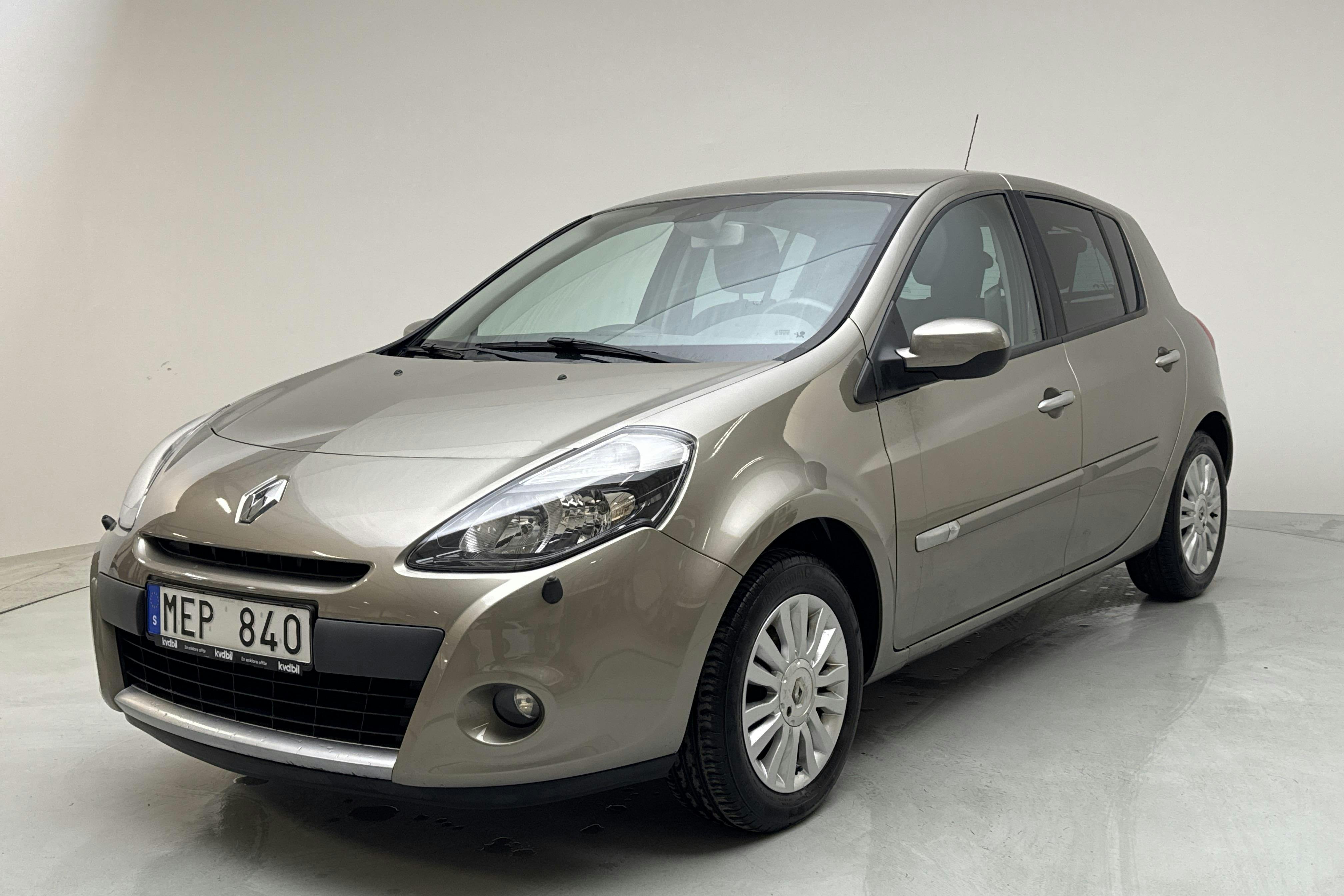 Renault Clio III 1.6 5dr (112hk) - 58 670 km - Automatic - Light Brown - 2012