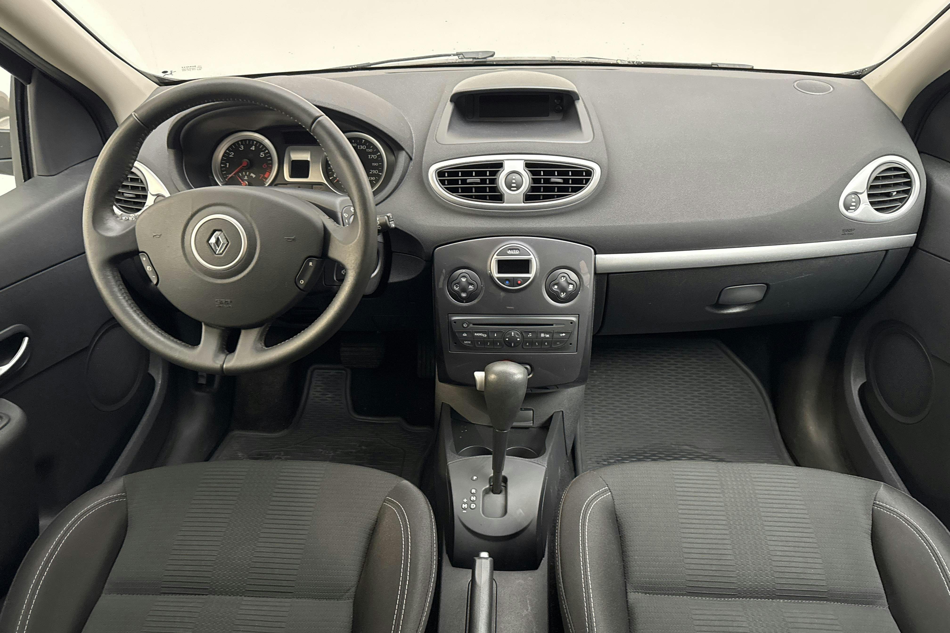 Renault Clio III 1.6 5dr (112hk) - 58 670 km - Automatic - Light Brown - 2012