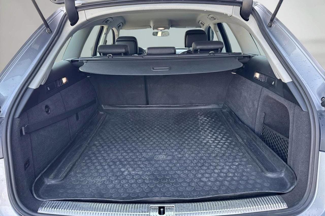 Audi A6 Allroad 3.0 TDI quattro (218hk) - 182 780 km - Automaatne - hõbe - 2016