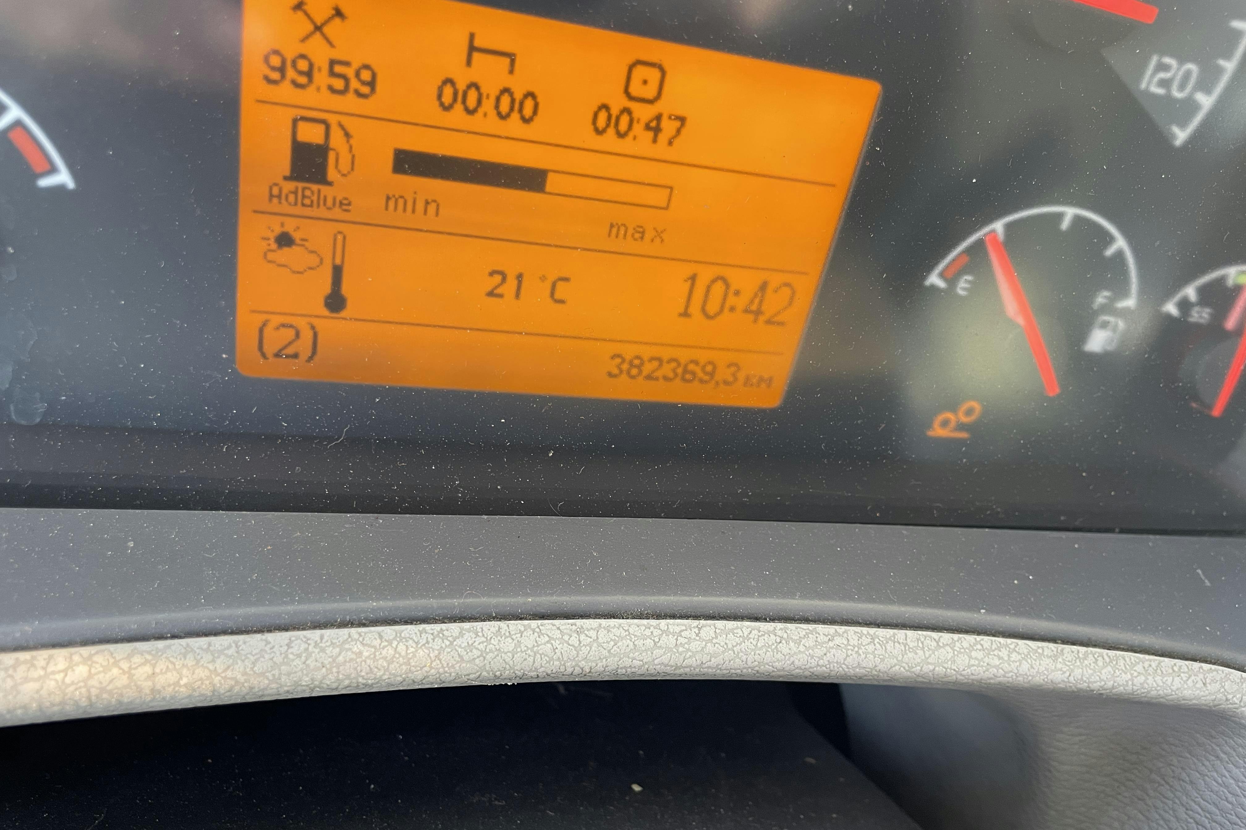 VOLVO FE - 382 369 km - Automat - gul - 2013