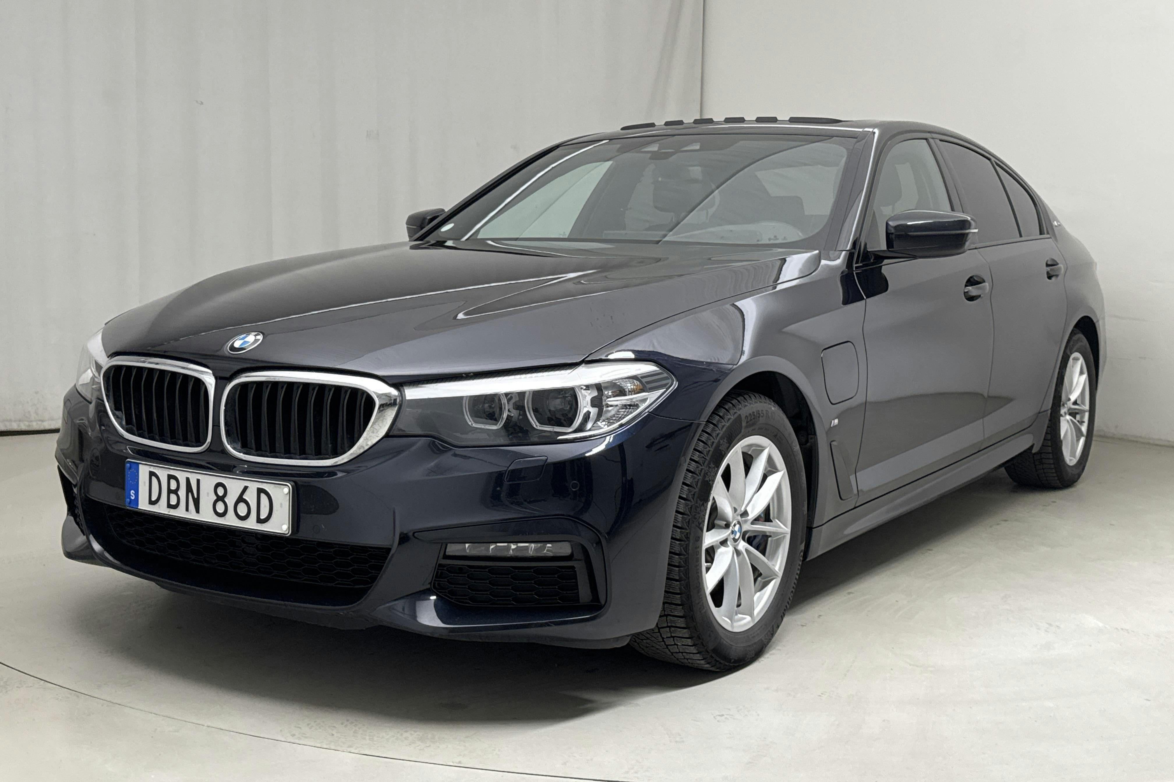 BMW 530e iPerformance Sedan, G30 (252hk) - 7 791 mil - Automat - svart - 2019
