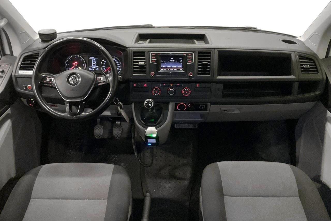 VW Transporter T6 2.0 TDI BMT 4MOTION (150hk) - 123 240 km - Käsitsi - valge - 2019