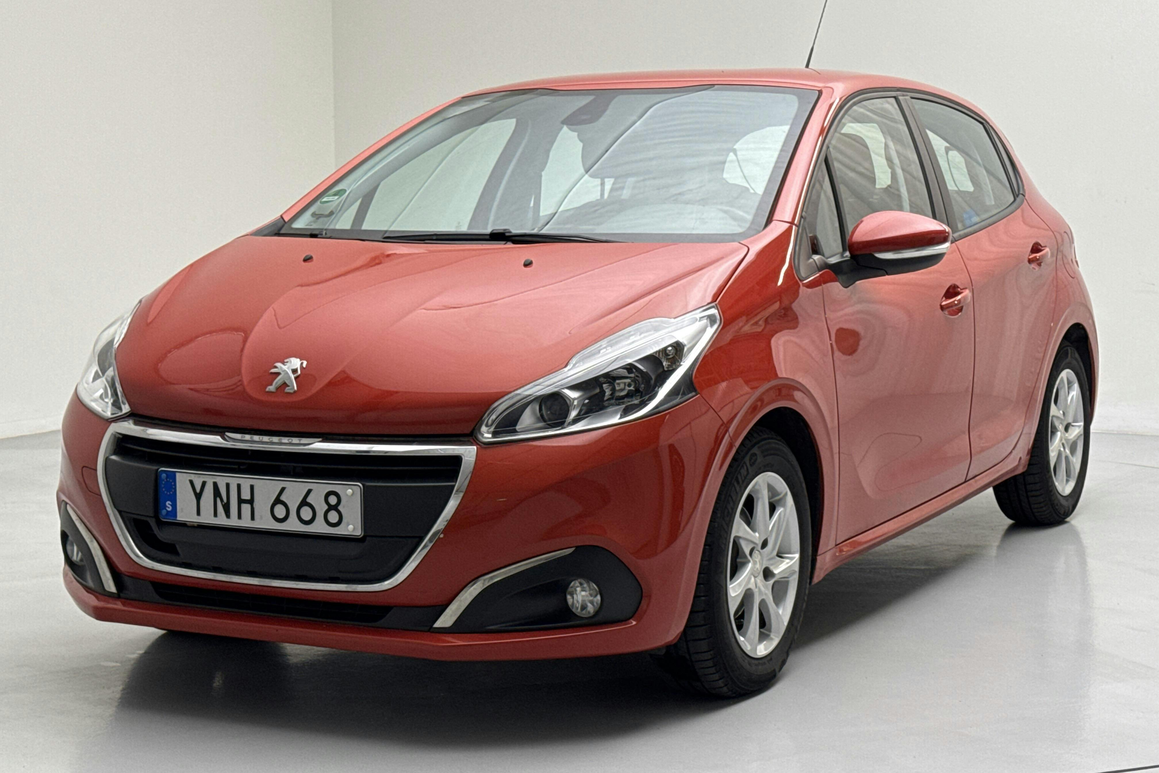 Peugeot 208 PureTech 5dr (82hk) - 48 080 km - Automatyczna - 2017
