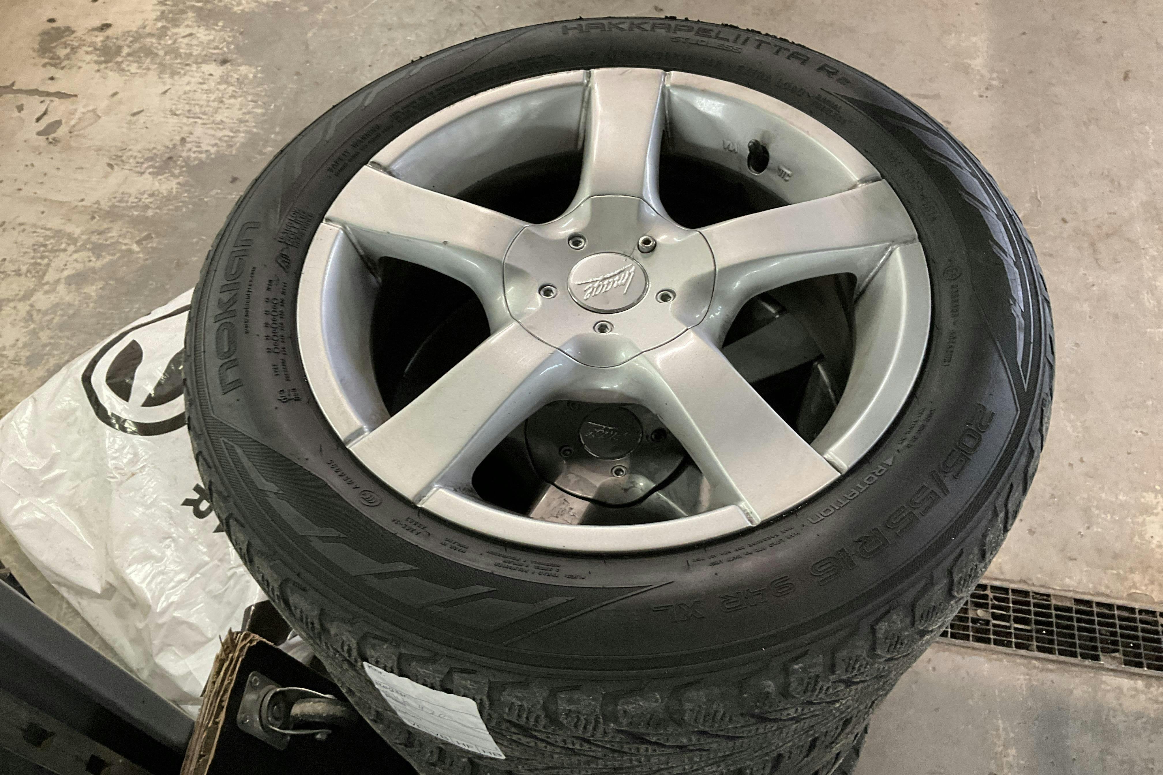 BMW 120d 5dr, F20 (184hk) - 160 470 km - Automatic - gray - 2012
