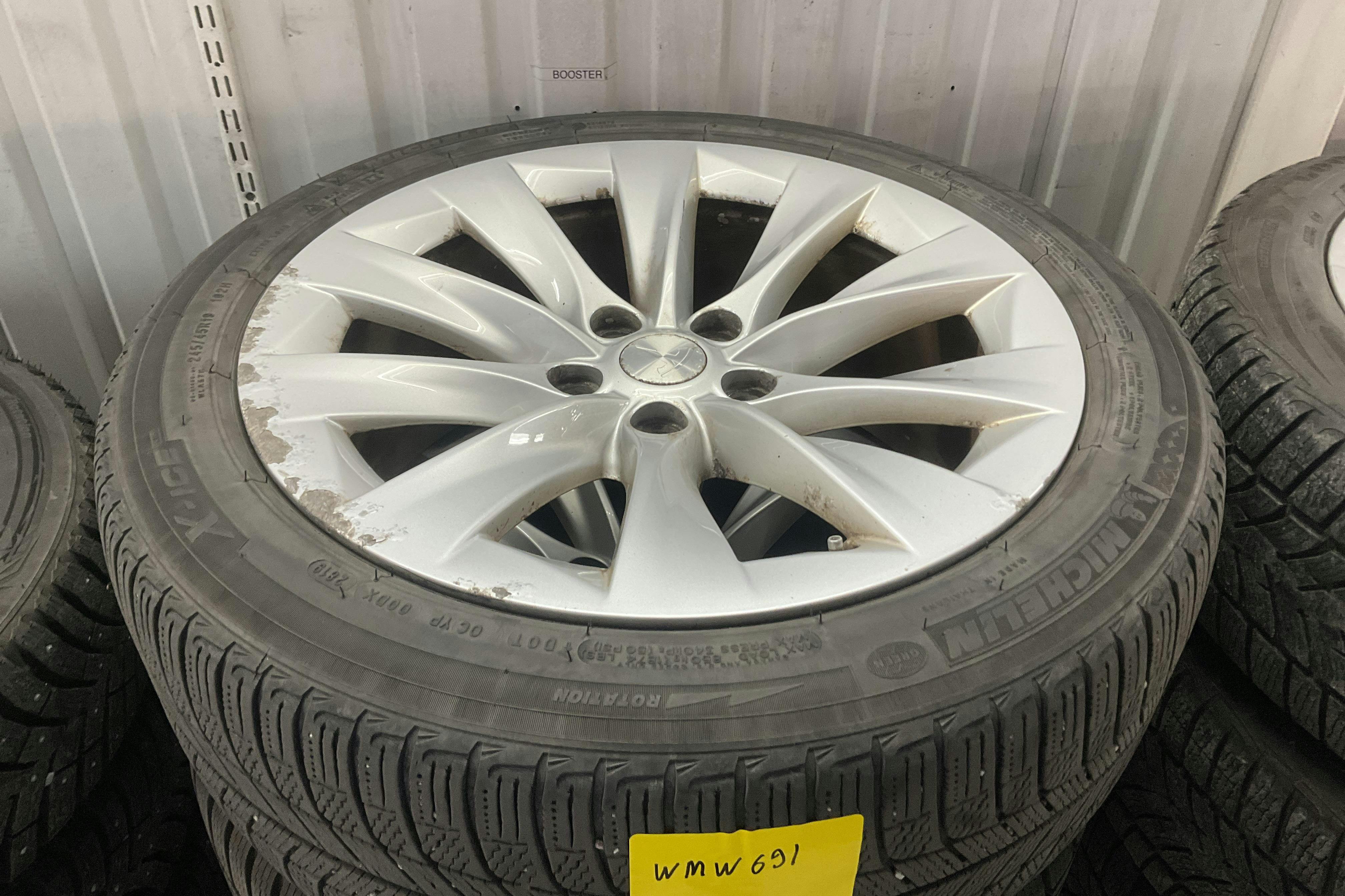 Tesla Model S 75D - 14 120 mil - Automat - svart - 2017