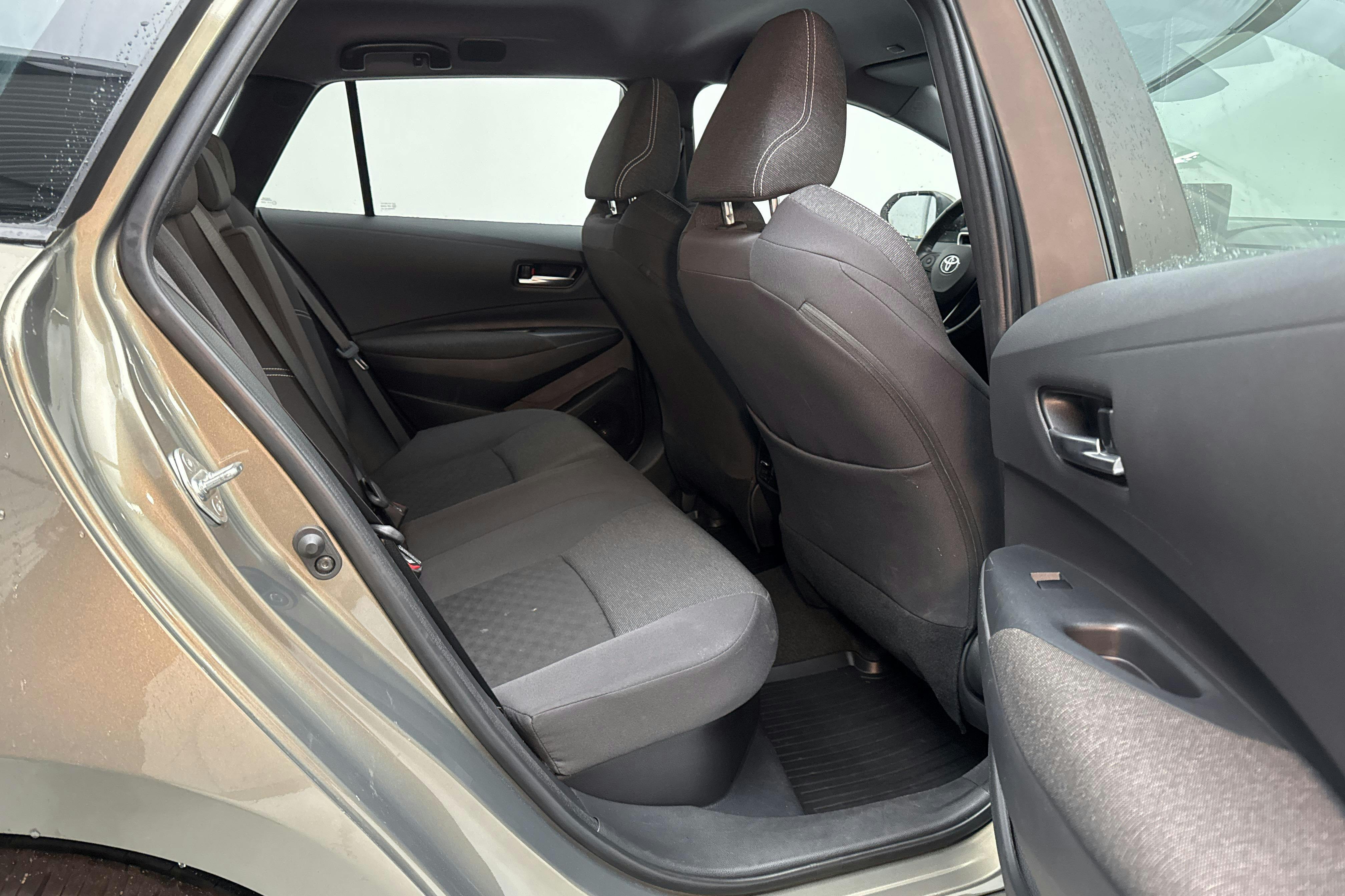 Toyota Corolla 1.8 Hybrid Touring Sports (140hk) - 48 710 km - Automaattinen - vihreä - 2023