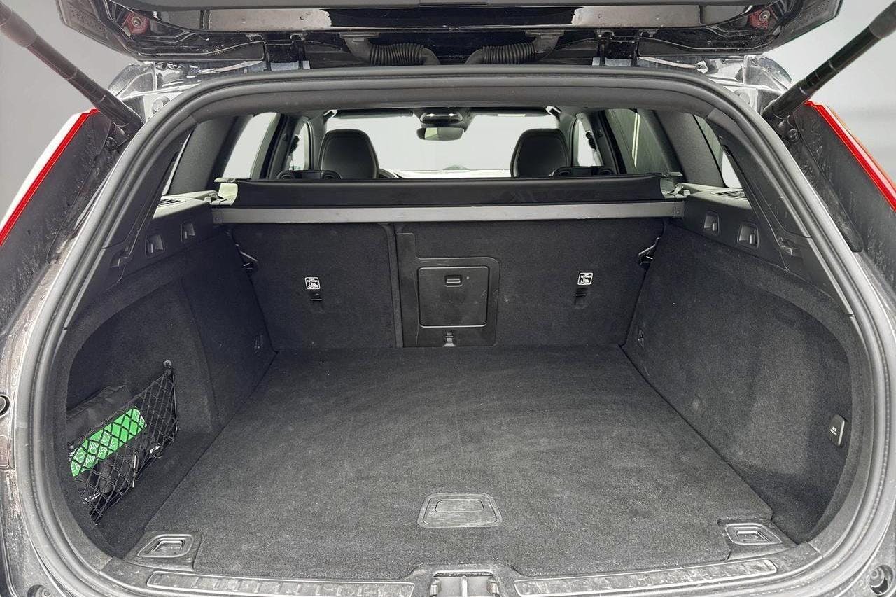 Volvo V60 T6 AWD Twin Engine (340hk) - 104 470 km - Automatic - black - 2021