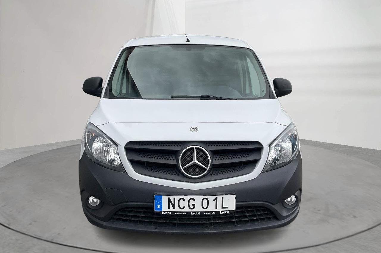 Mercedes Citan 109 1.5 CDI (95hk) - 4 726 mil - Manuell - vit - 2020