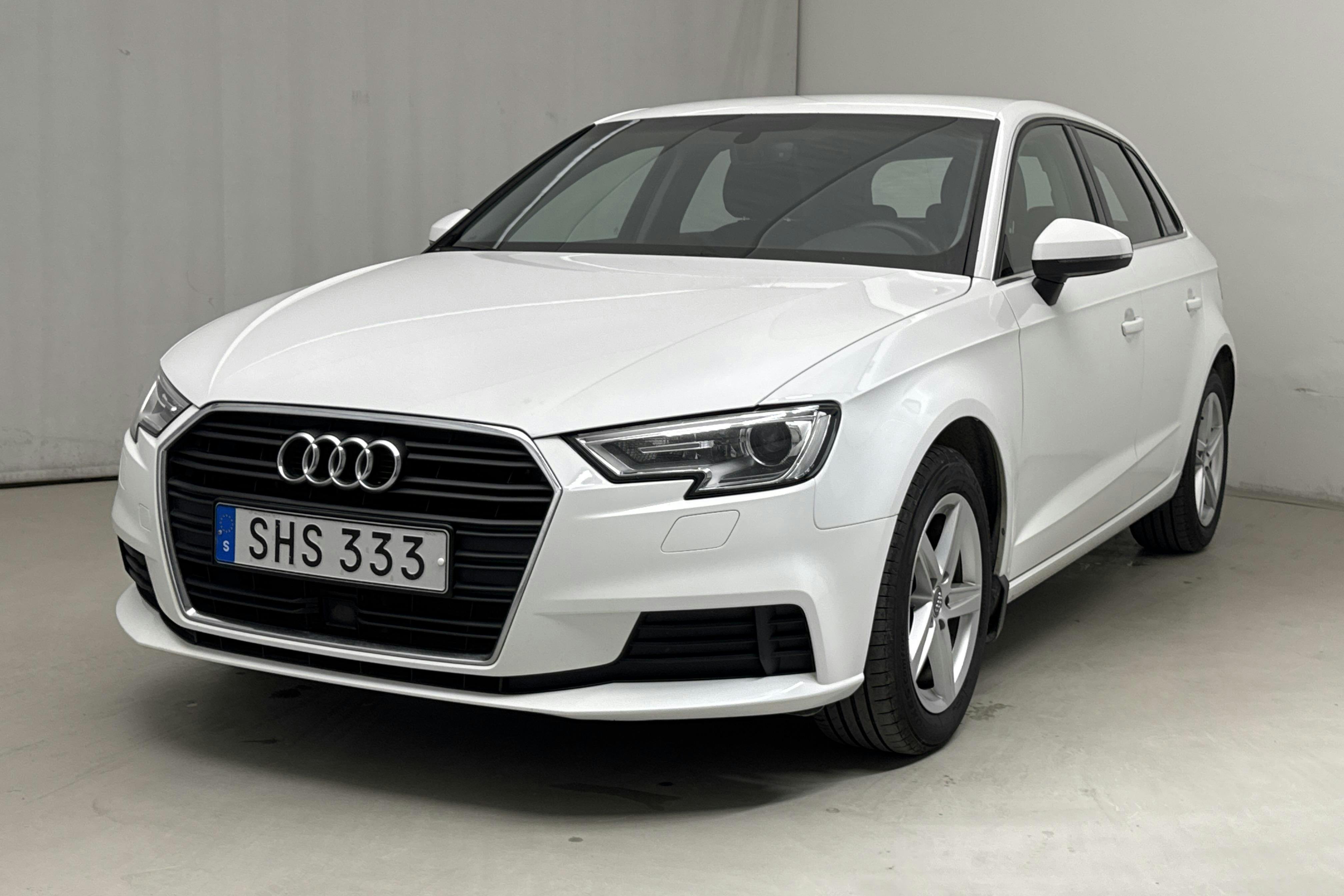 Audi A3 1.5 TFSI Sportback (150hk) - 95 000 km - Manual - white - 2018
