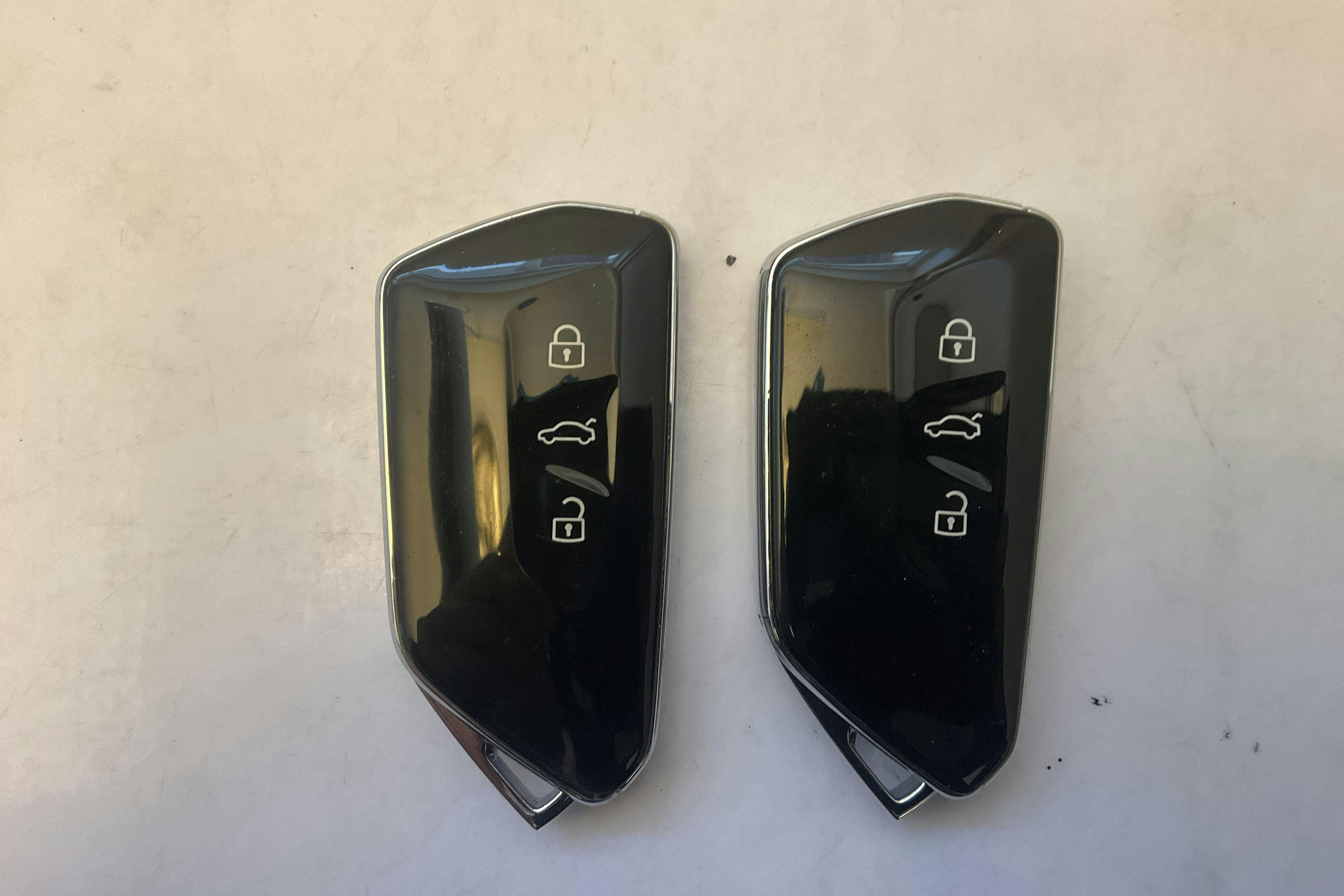 VW ID.4 77kWh (204hk) - 16 481 mil - Automat - vit - 2021