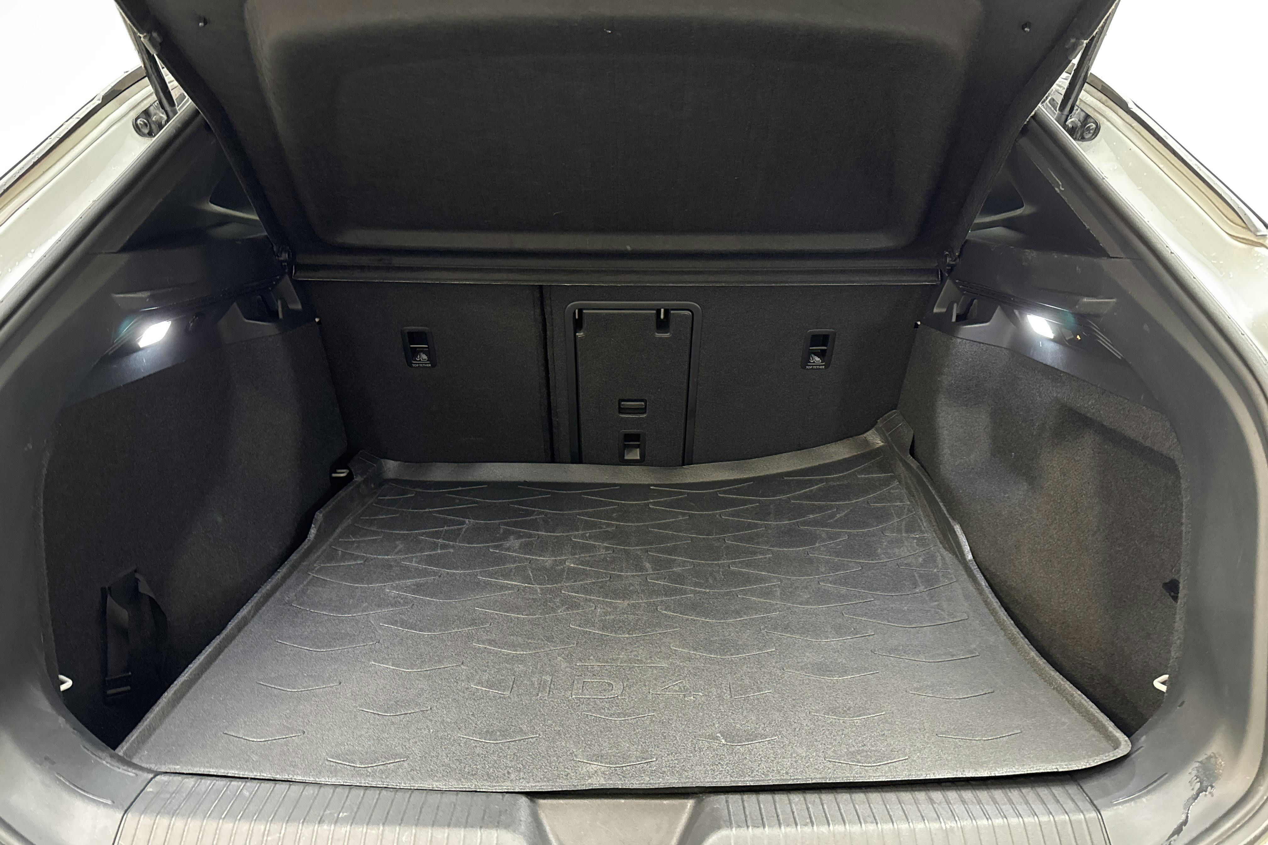 VW ID.4 77kWh (204hk) - 16 481 mil - Automat - vit - 2021