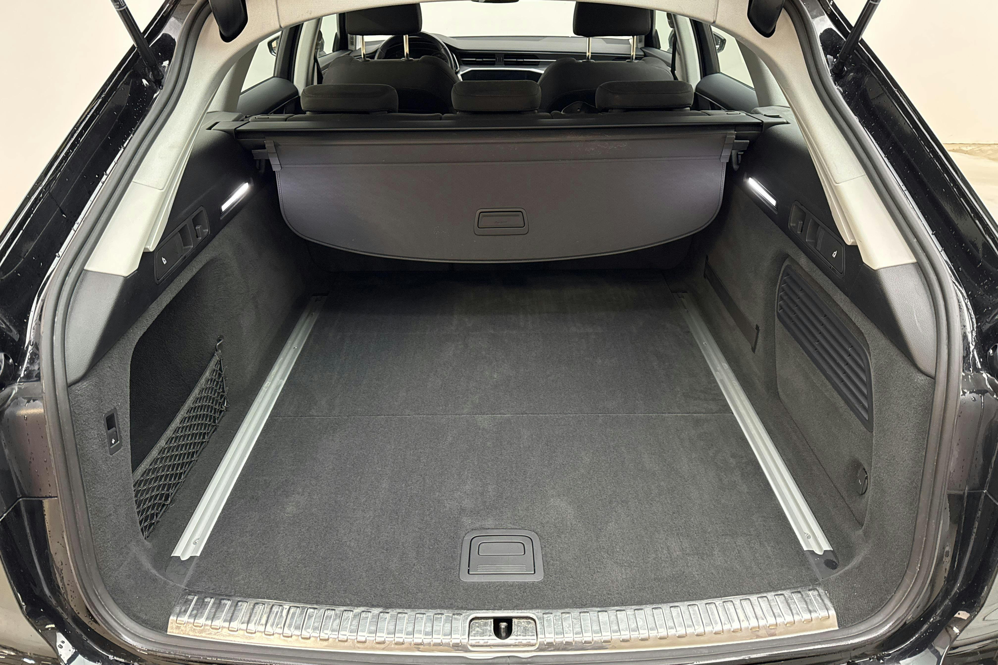 Audi A6 Avant 40 TDI quattro (204hk) - 66 900 km - Automaatne - must - 2023