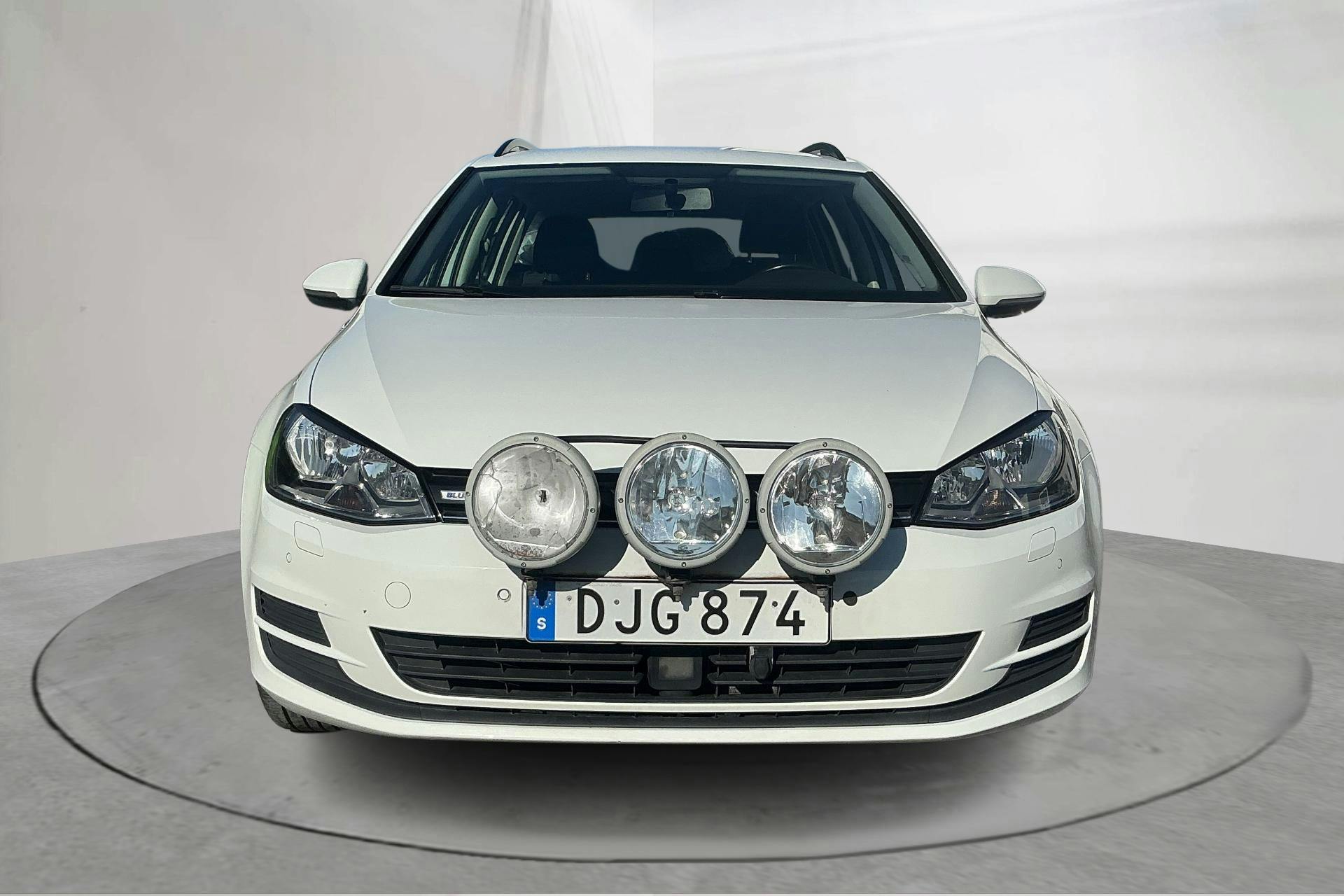 VW Golf VII 1.4 TGI BlueMotion Sportscombi (110hk) - 115 270 km - Automaatne - valge - 2017