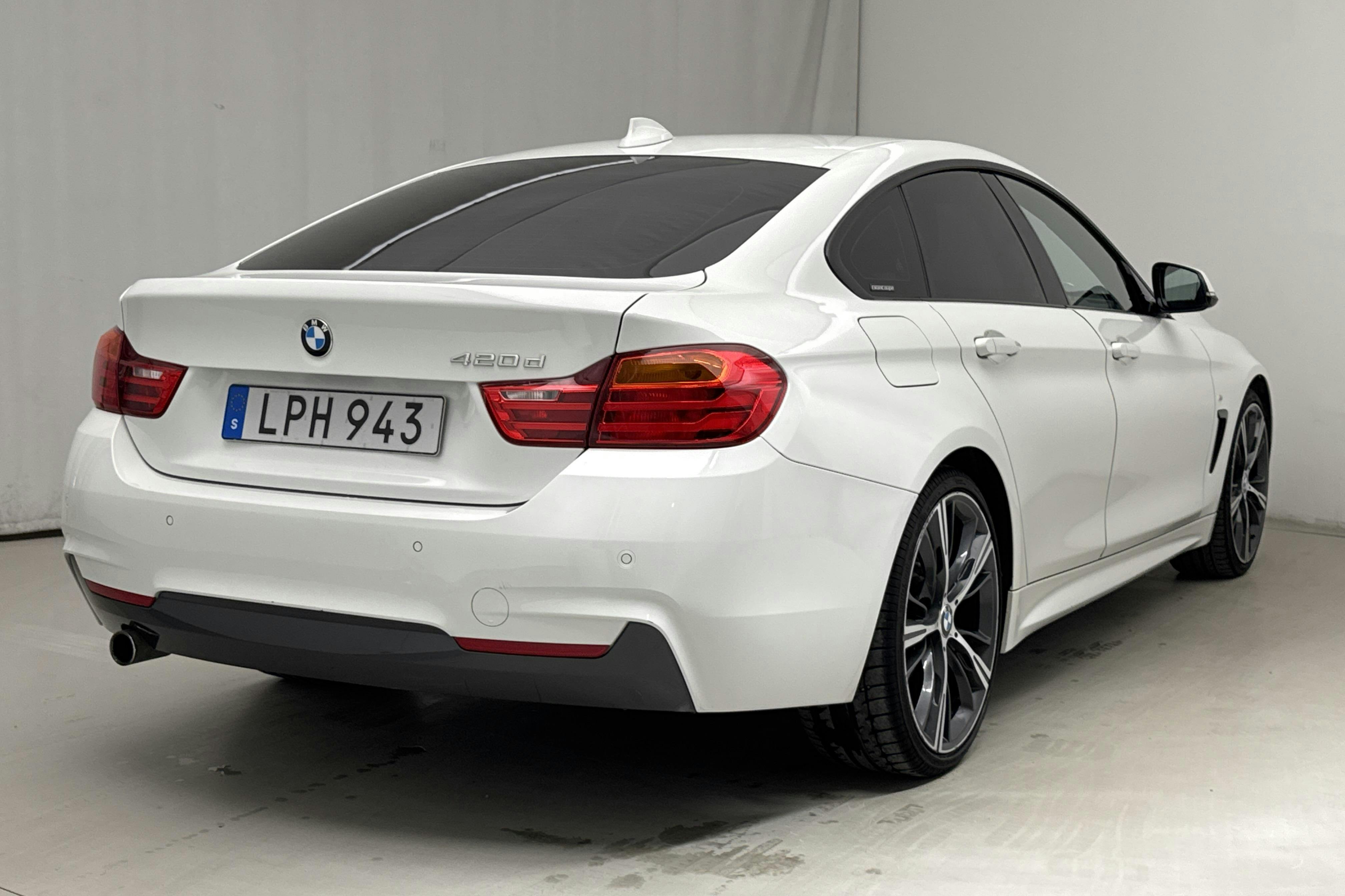 BMW 420d Gran Coupé, F36 (184hk) - 16 416 mil - Automat - vit - 2015