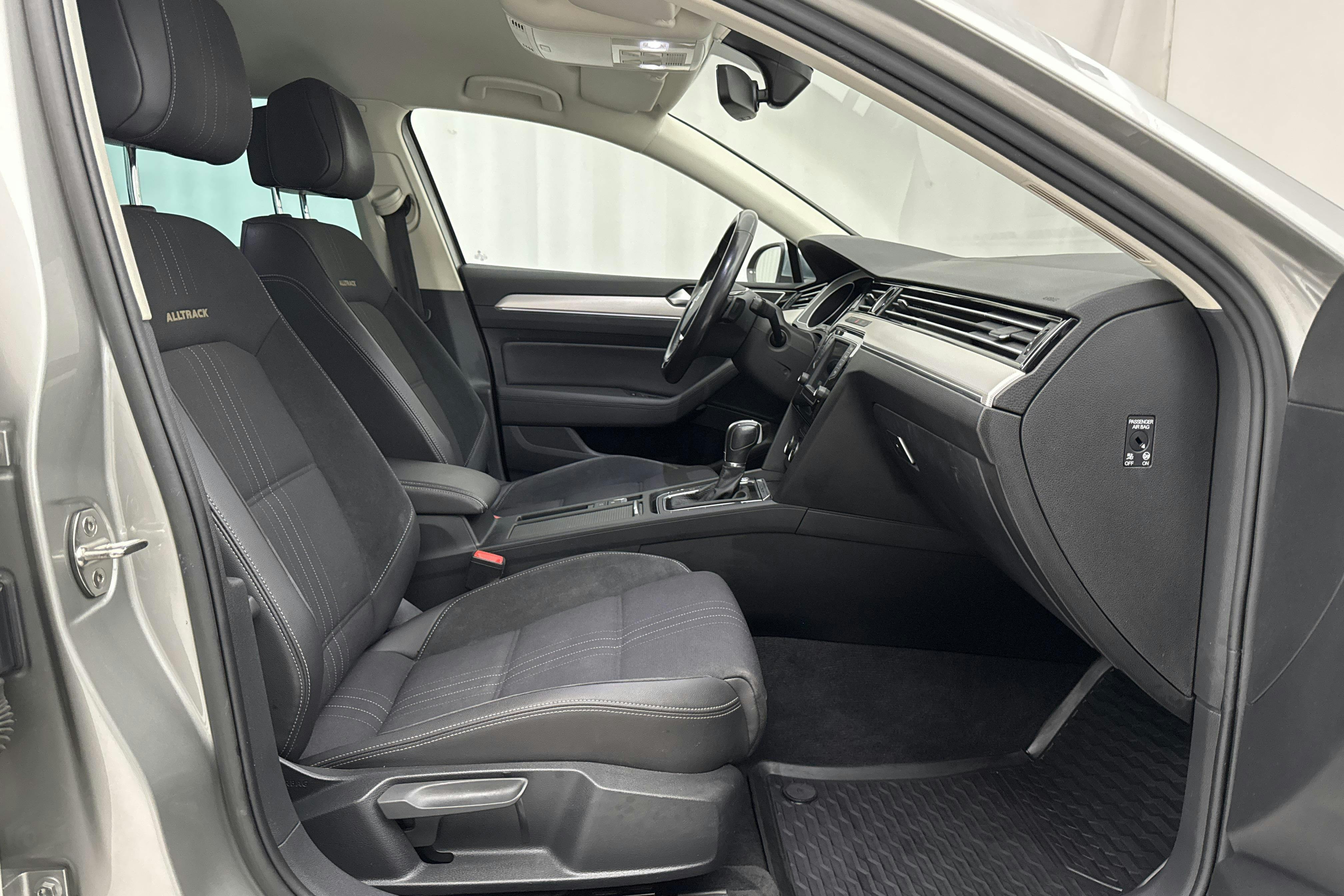 VW Passat Alltrack 2.0 TDI 4MOTION (190hk) - 158 350 km - Automatic - silver - 2016