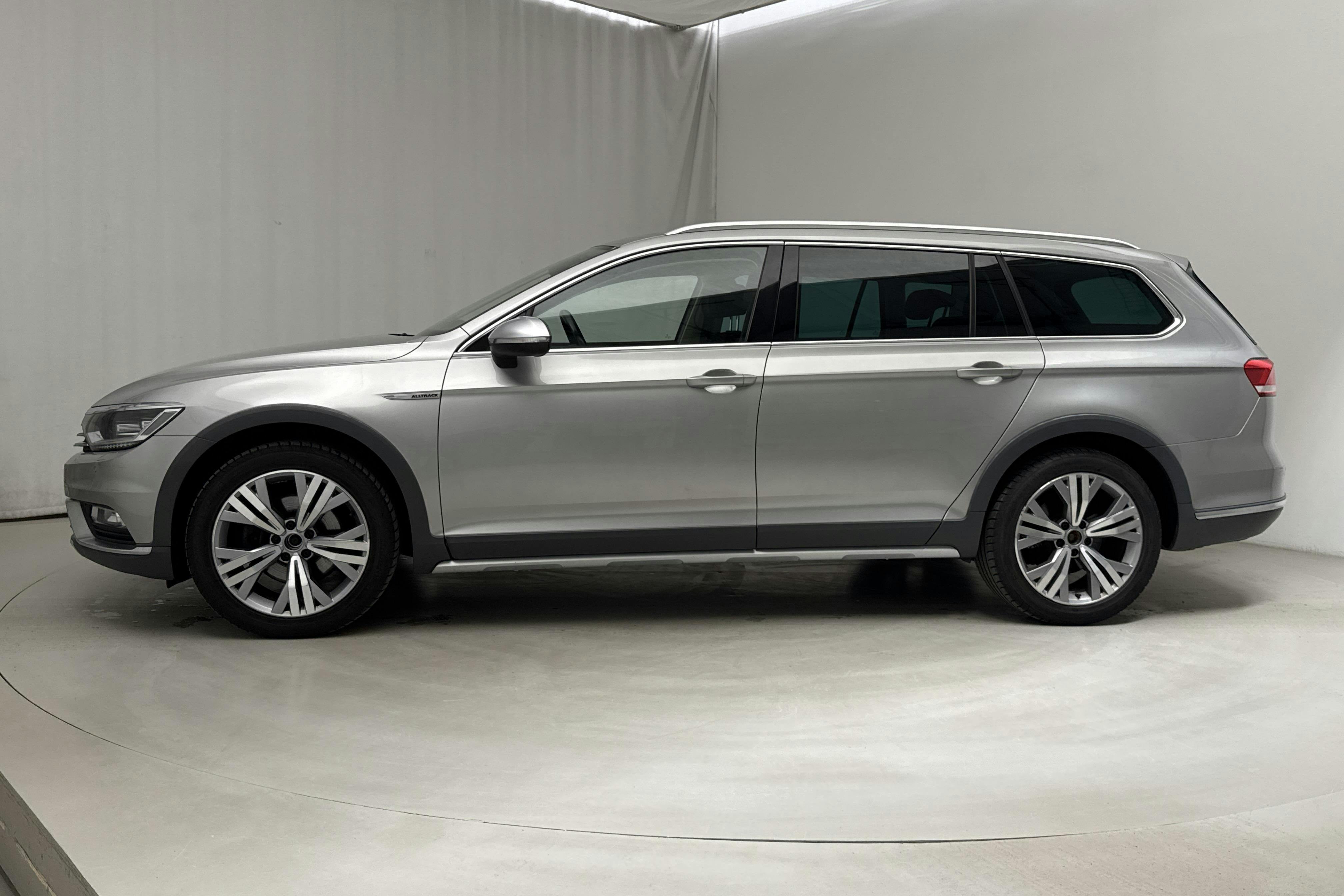 VW Passat Alltrack 2.0 TDI 4MOTION (190hk) - 158 350 km - Automatic - silver - 2016