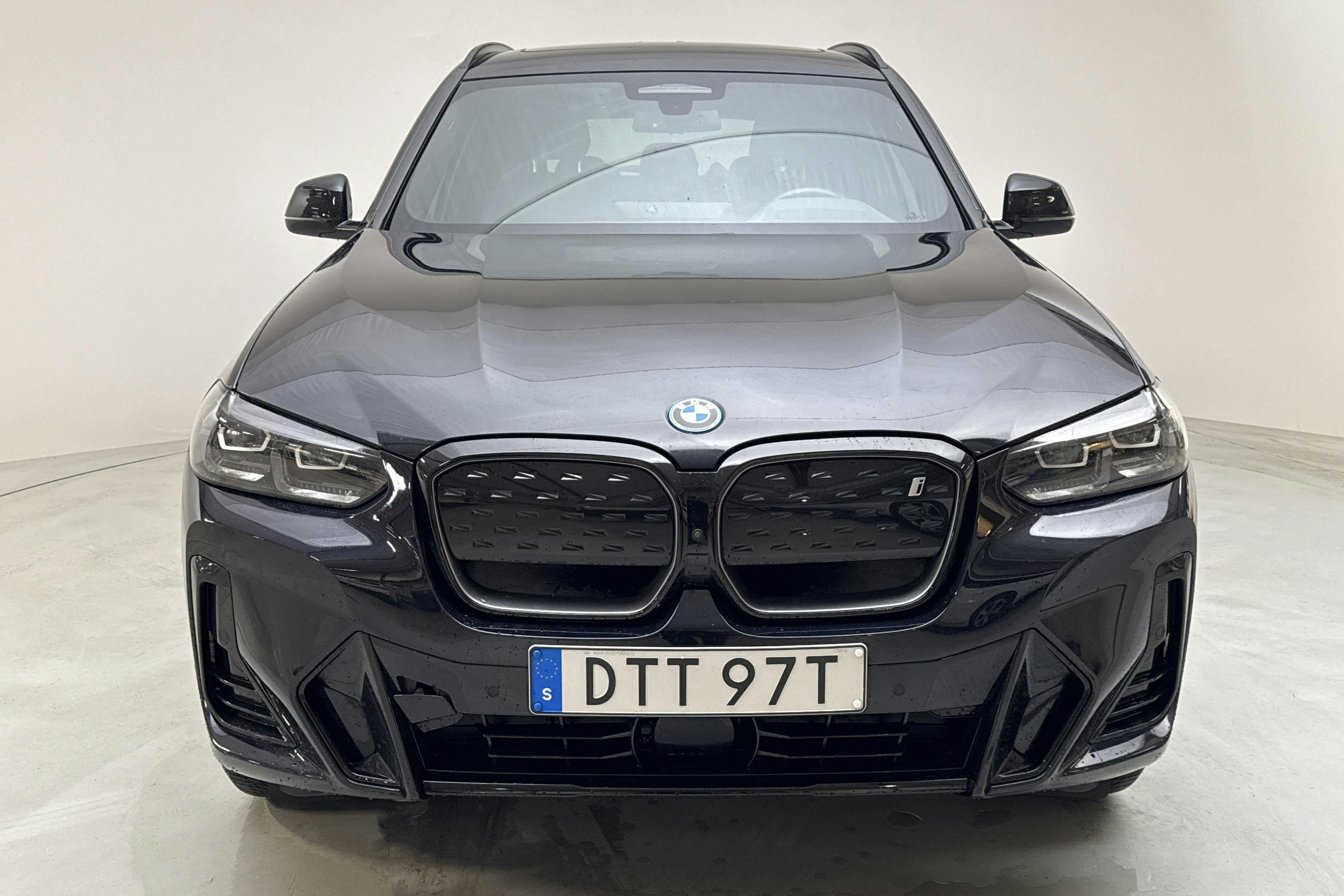 BMW iX3 LCI, G08 (286hk) - 3 763 mil - Automat - svart - 2023