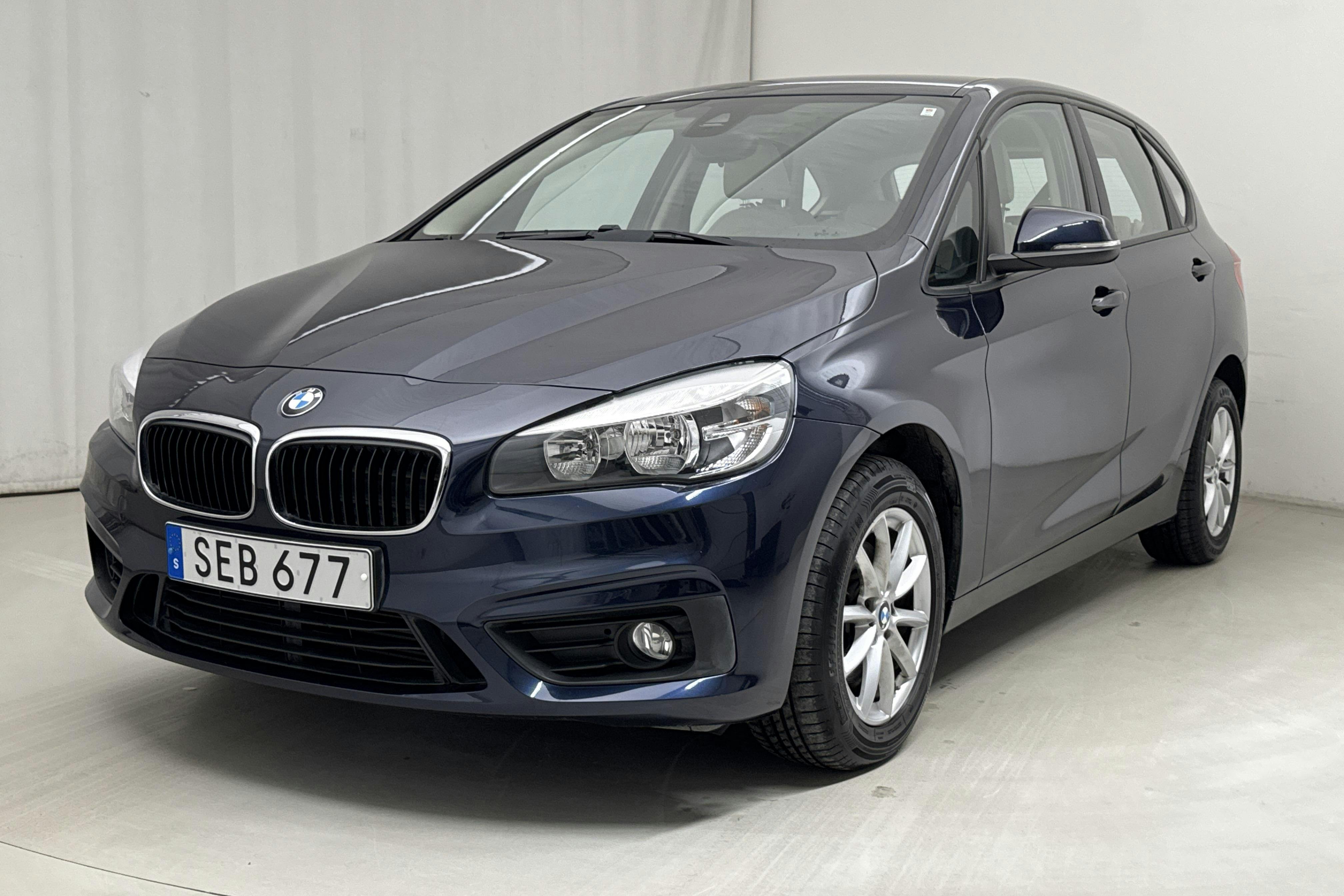 BMW 218d Active Tourer, F45 (150hk) - 39 270 km - Automatic - blue - 2015