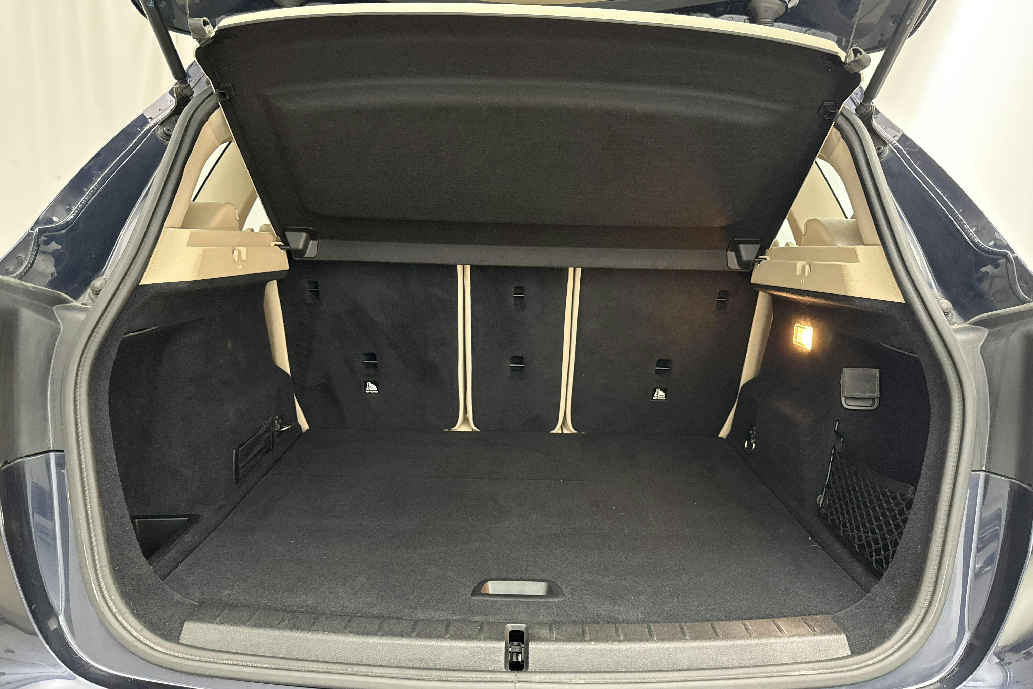 BMW 218d Active Tourer, F45 (150hk) - 39 270 km - Automatic - blue - 2015