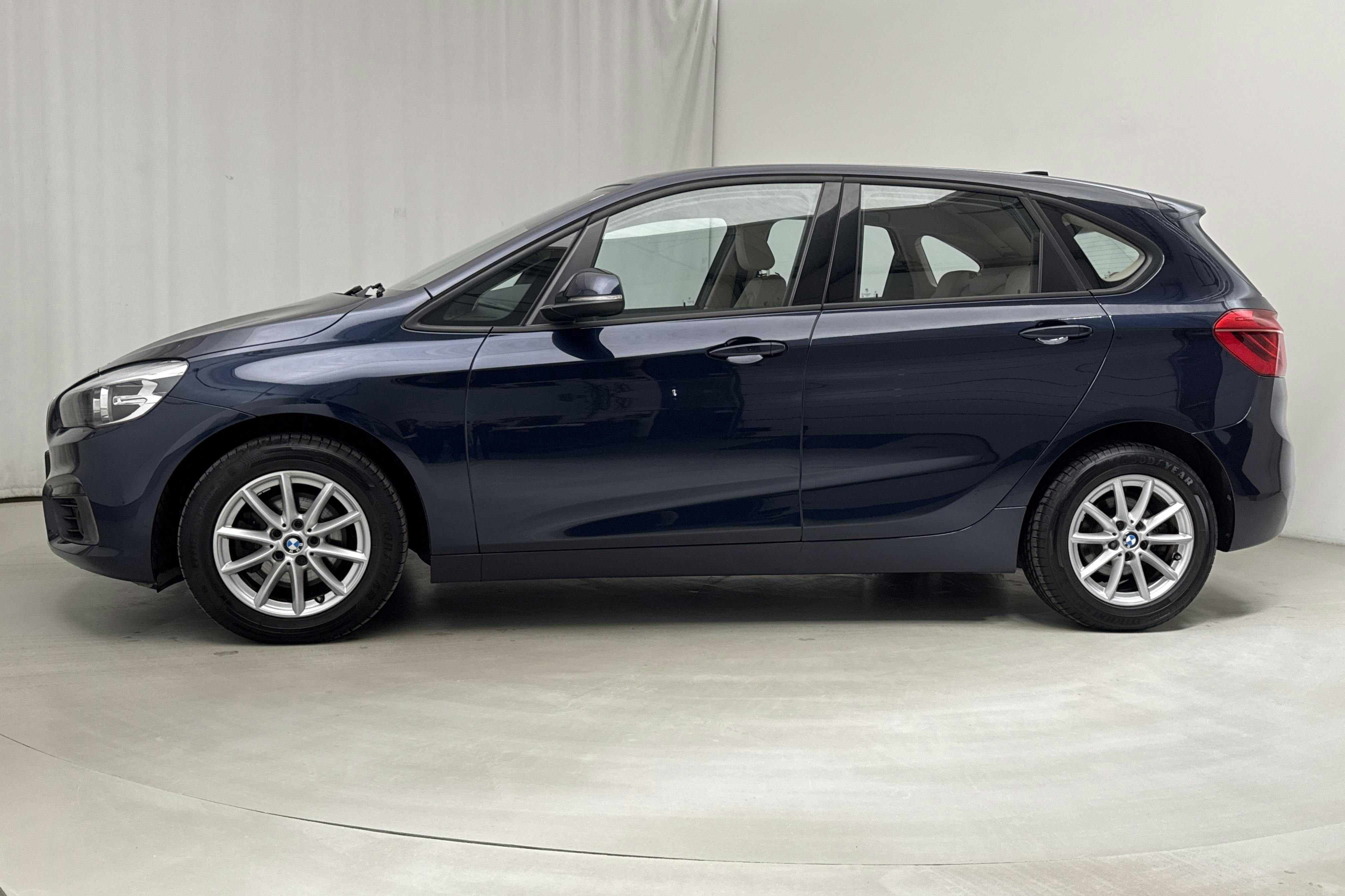 BMW 218d Active Tourer, F45 (150hk) - 39 270 km - Automatic - blue - 2015