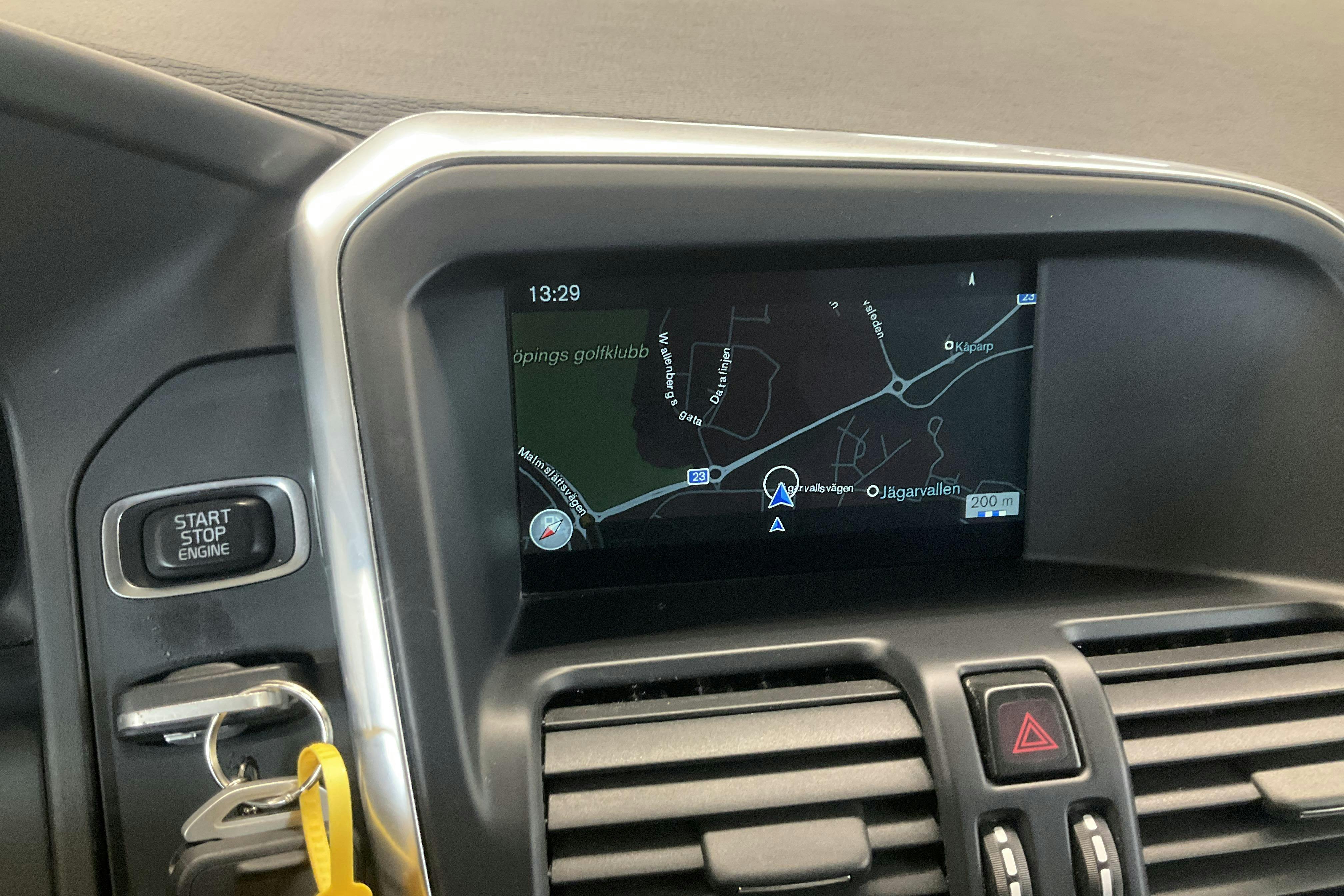 Volvo XC60 D4 AWD (190hk) - 161 820 km - Automatic - silver - 2016