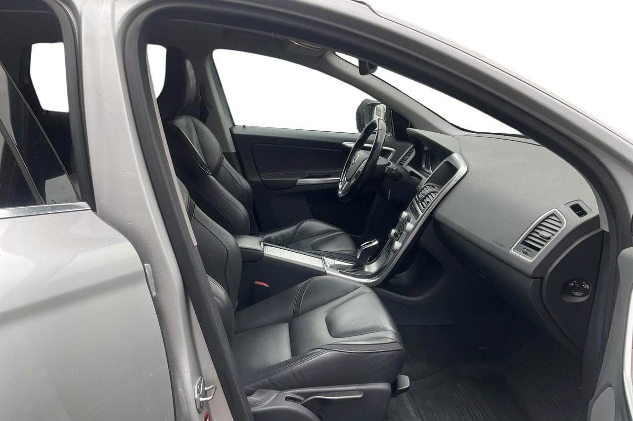 Volvo XC60 D4 AWD (190hk) - 161 820 km - Automatic - silver - 2016