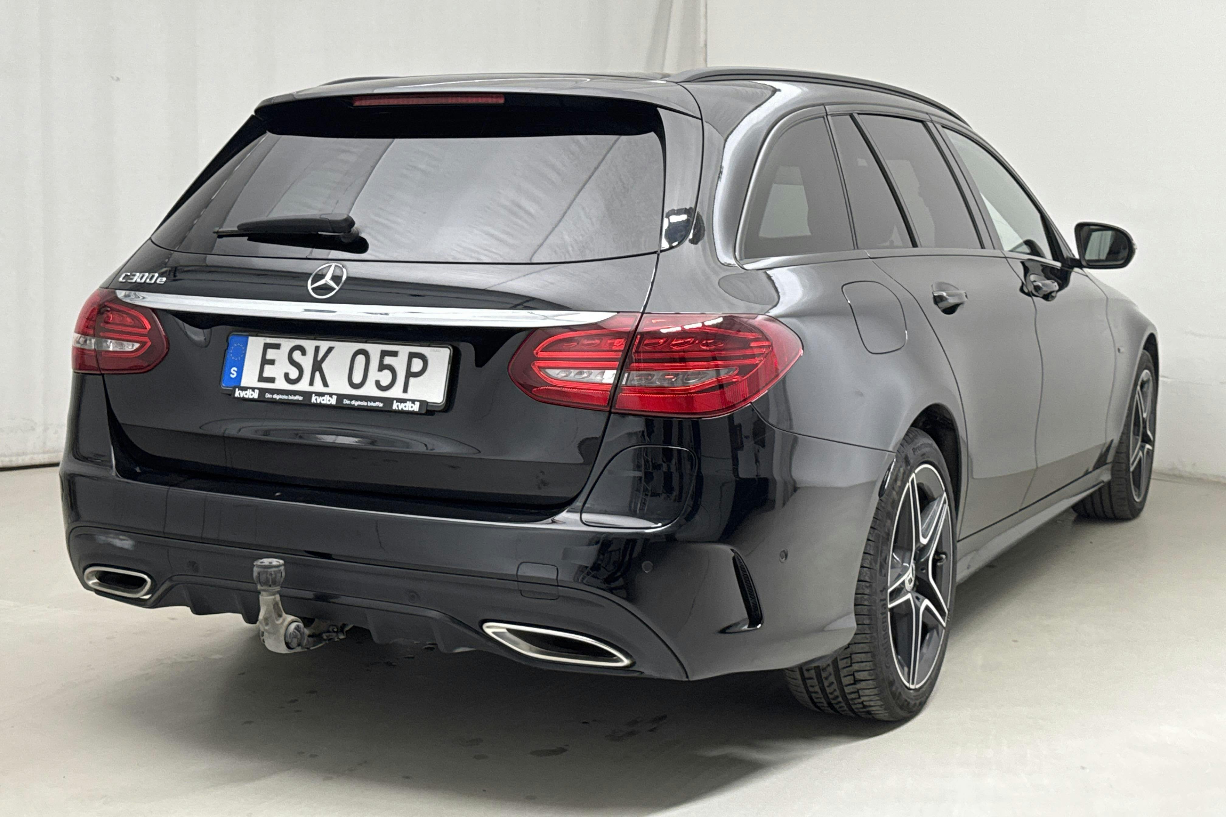 Mercedes C 300 e Kombi S205 (320hk) - 5 213 mil - Automat - svart - 2021