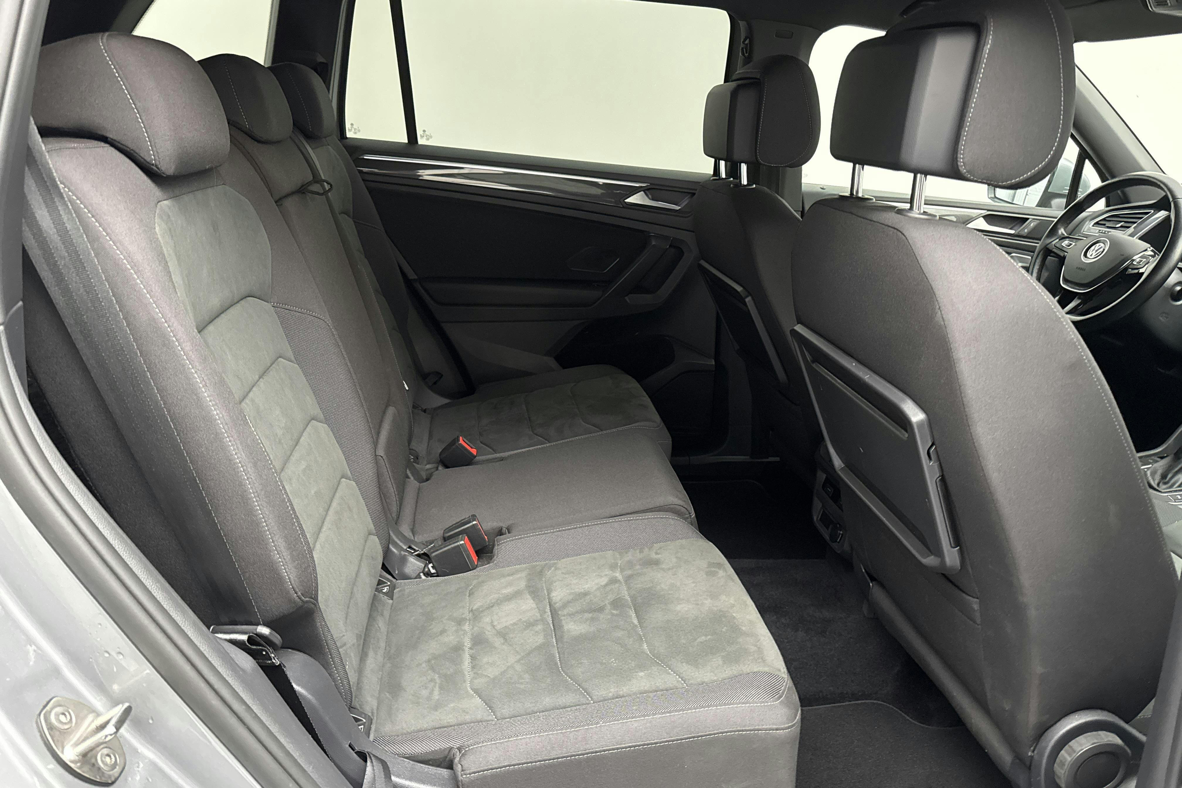 VW Tiguan Allspace 2.0 TDI 4MOTION (200hk) - 34 480 km - Automatic - silver - 2021