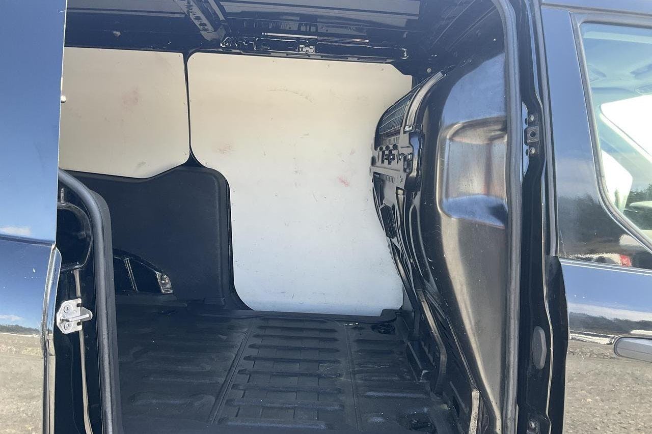 Ford Transit Connect 1.5 TDCi (100hk) - 19 835 mil - Automat - svart - 2018