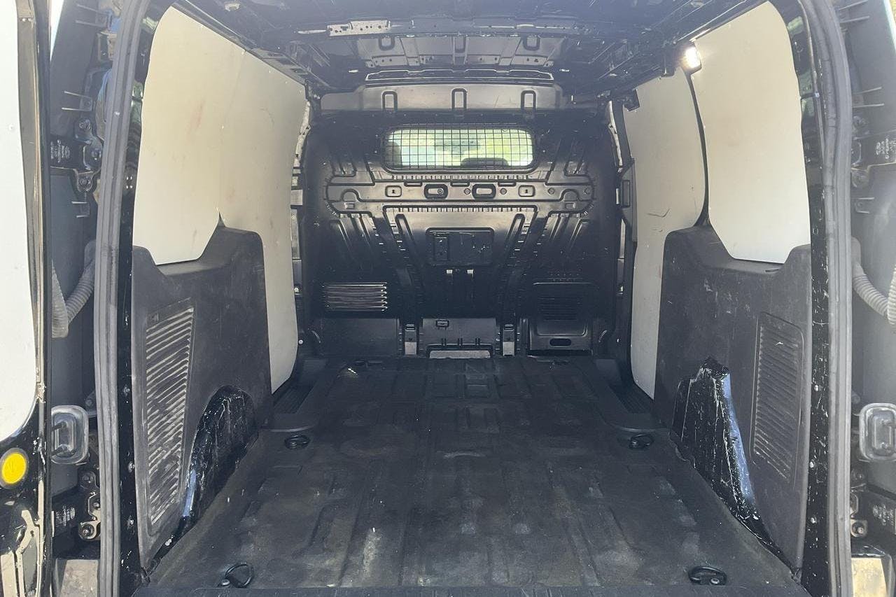 Ford Transit Connect 1.5 TDCi (100hk) - 19 835 mil - Automat - svart - 2018