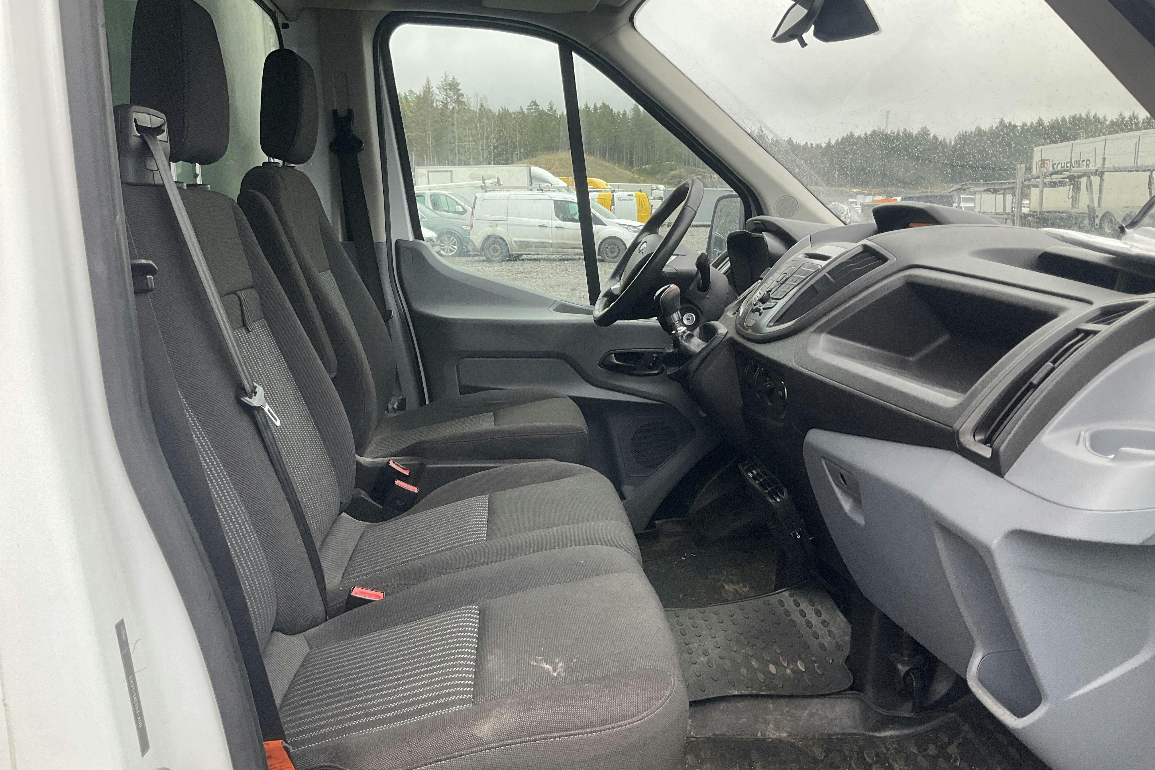 Ford Transit Volymskåp 350 2.2 TDCi 2WD (155hk) - 207 660 km - Käsitsi - valge - 2014
