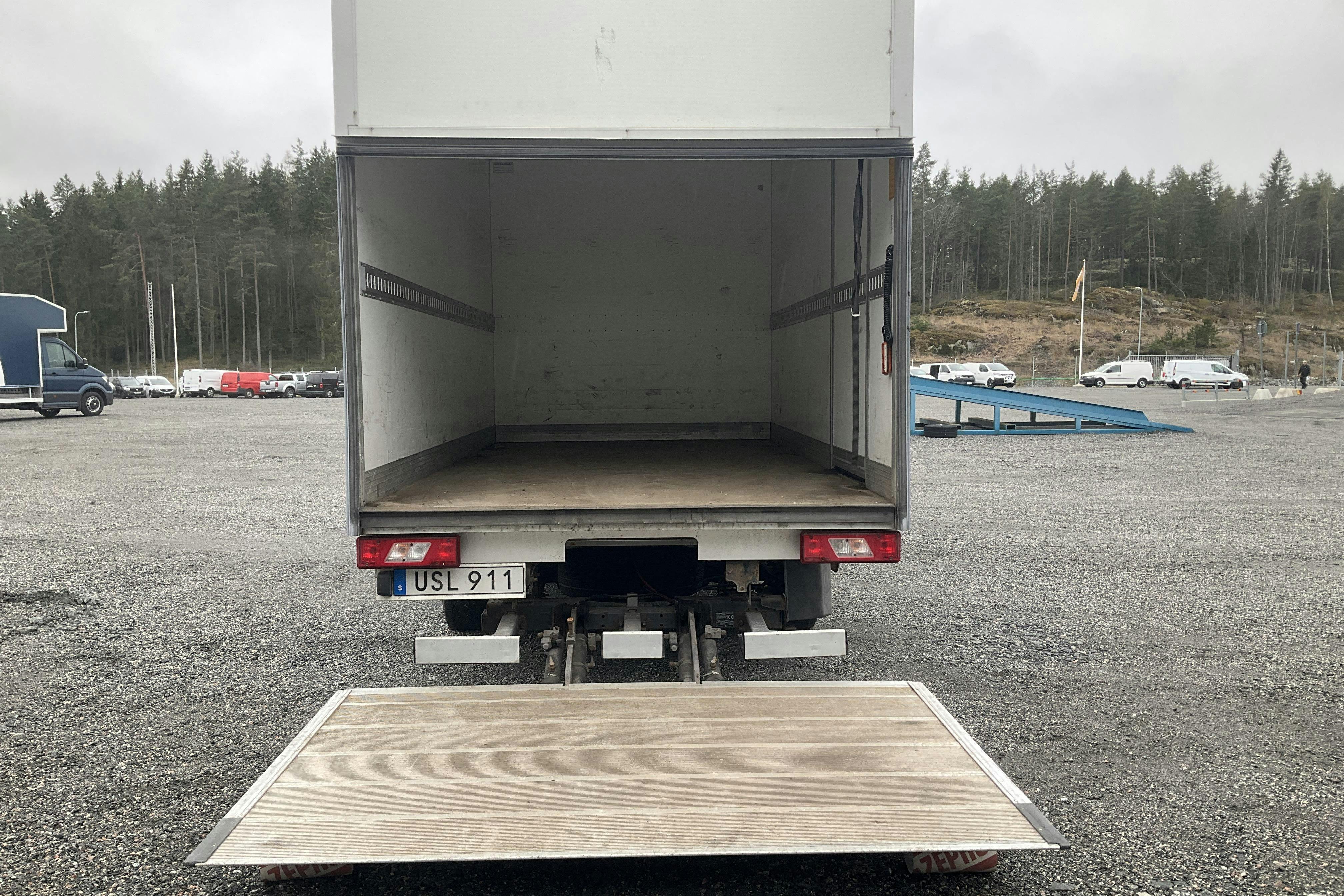 Ford Transit Volymskåp 350 2.2 TDCi 2WD (155hk) - 207 660 km - Käsitsi - valge - 2014