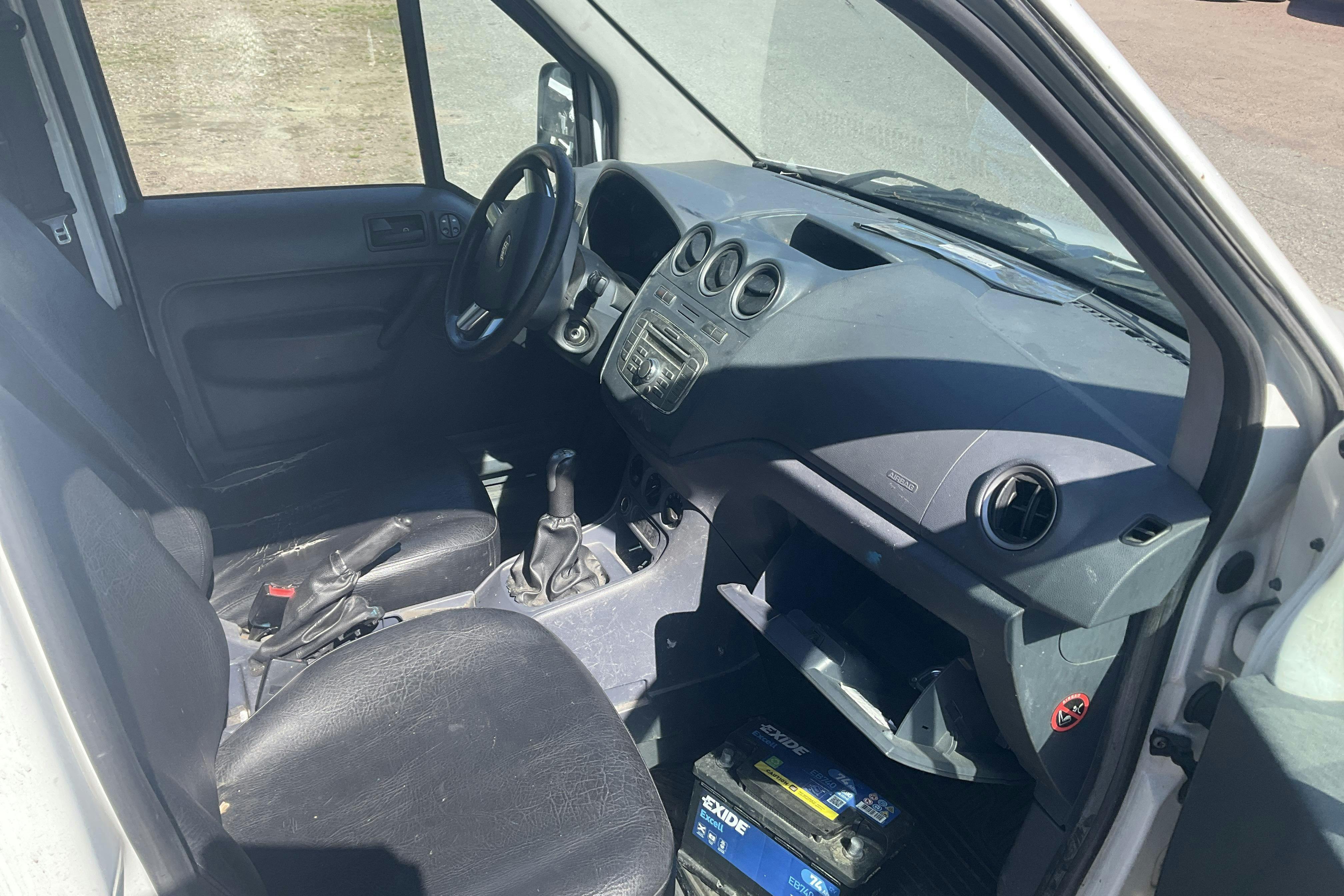 Ford Transit Connect 1.8 TDCi (90hk) - 20 315 mil - Manuell - vit - 2013