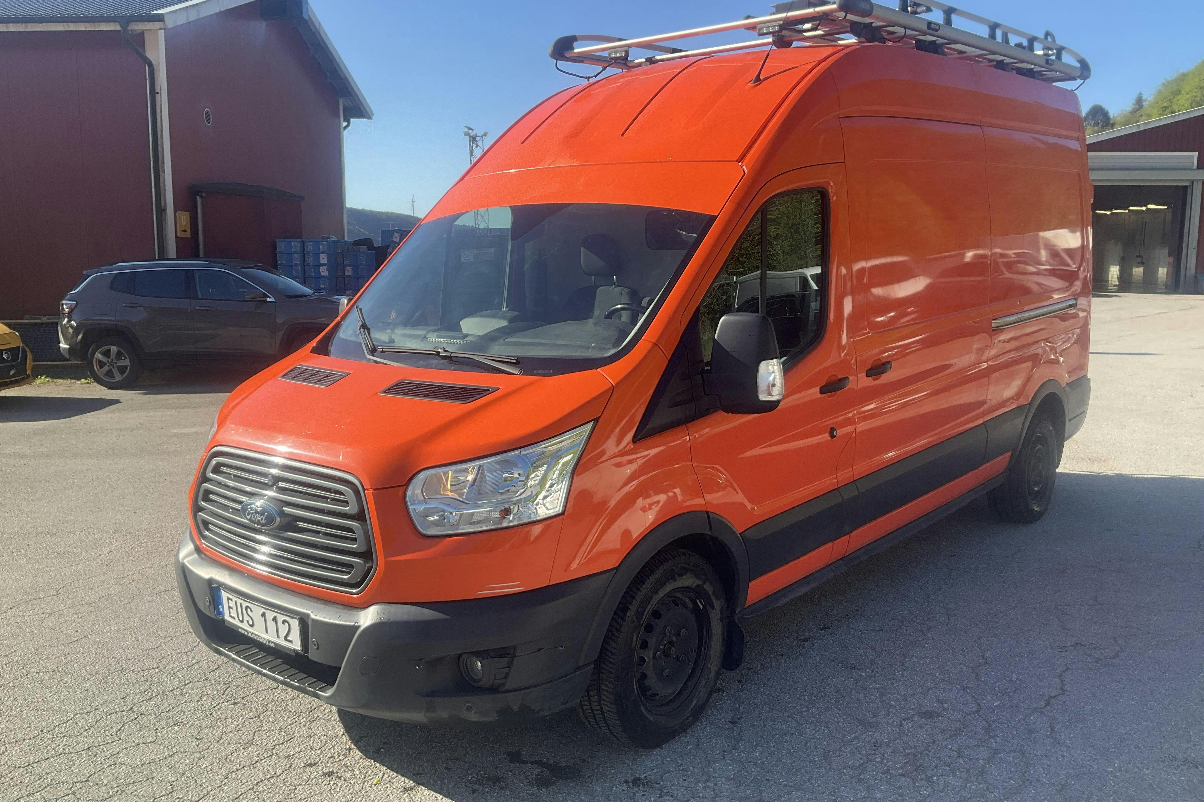 Ford Transit 350 2.0 TDCi 2WD Skåp (170hk) - 10 472 mil - Automat - röd - 2018