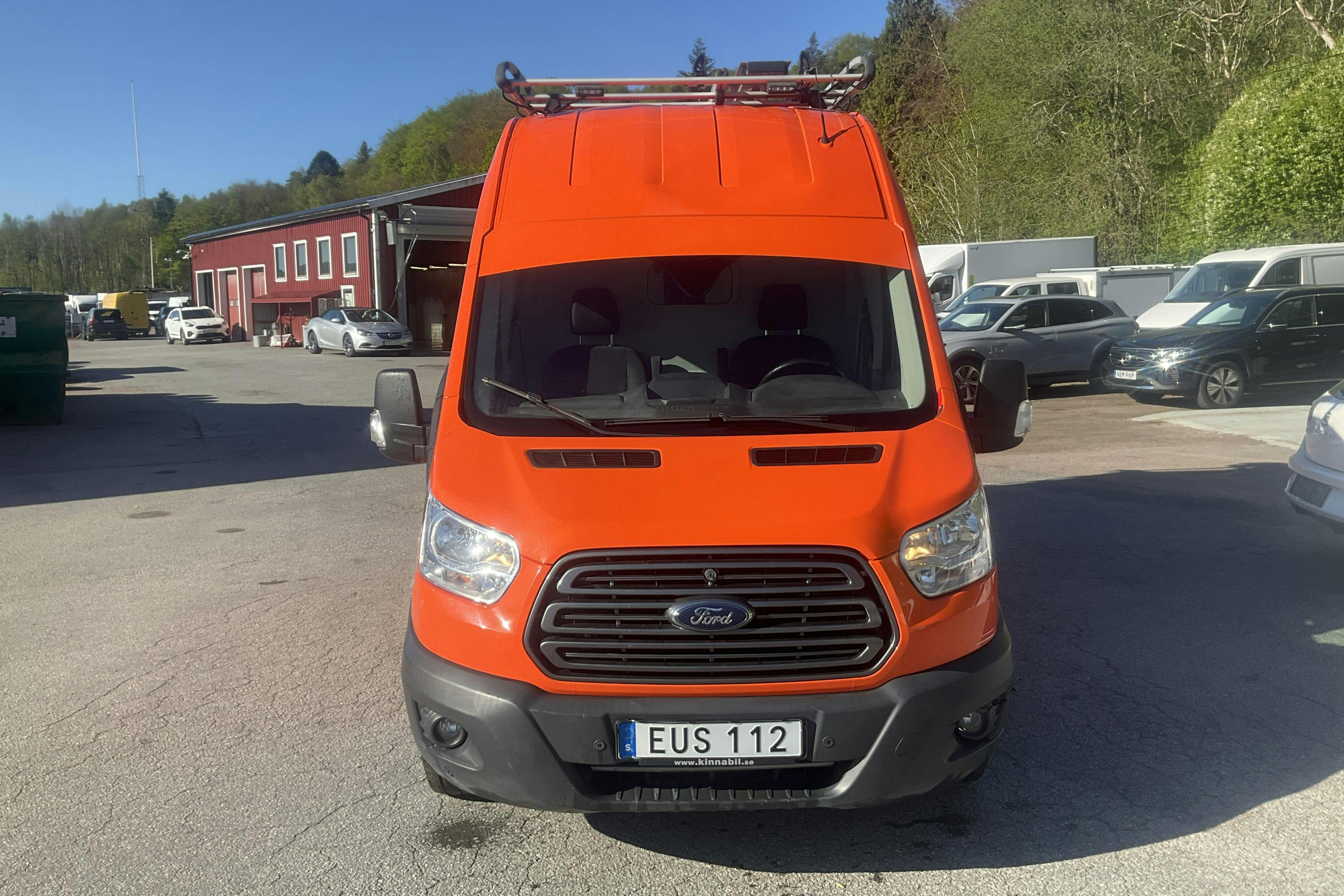 Ford Transit 350 2.0 TDCi 2WD Skåp (170hk) - 10 472 mil - Automat - röd - 2018