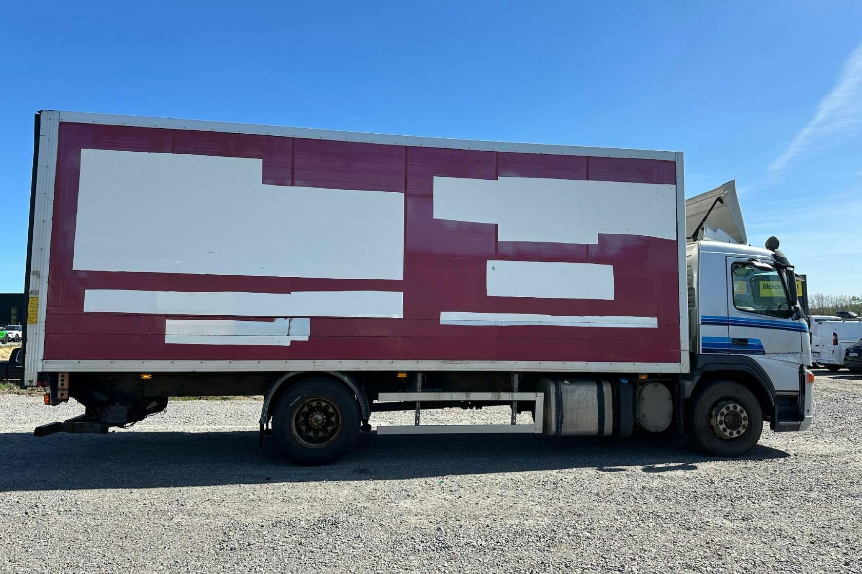 VOLVO FM300 - 827 340 km - Manuell - vit - 2008