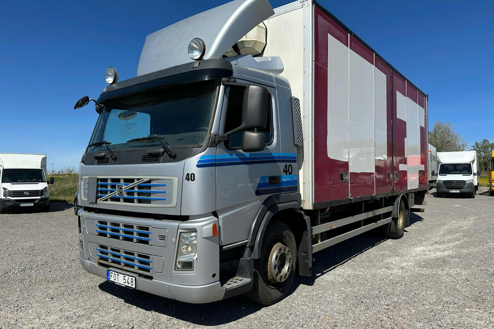 VOLVO FM300 - 827 340 km - Manuell - vit - 2008