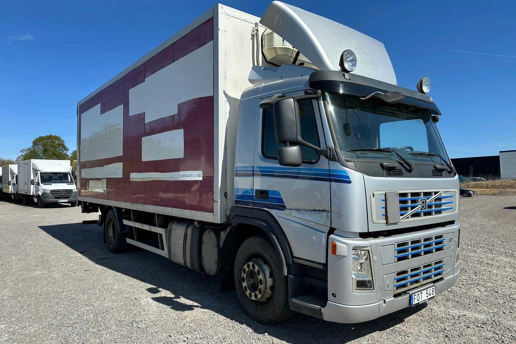 VOLVO FM300 - 827 340 km - Manuell - vit - 2008