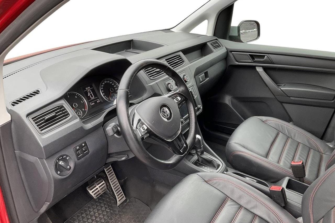VW Caddy 2.0 TDI Skåp (150hk) - 53 080 km - Automatyczna - czerwony - 2017
