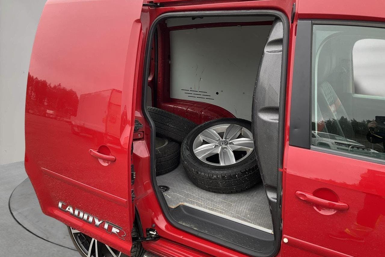 VW Caddy 2.0 TDI Skåp (150hk) - 53 080 km - Automatyczna - czerwony - 2017